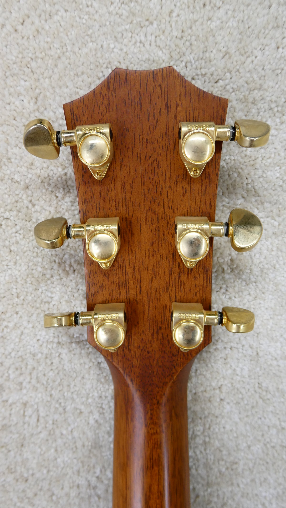 Taylor 710ce 2001 USED