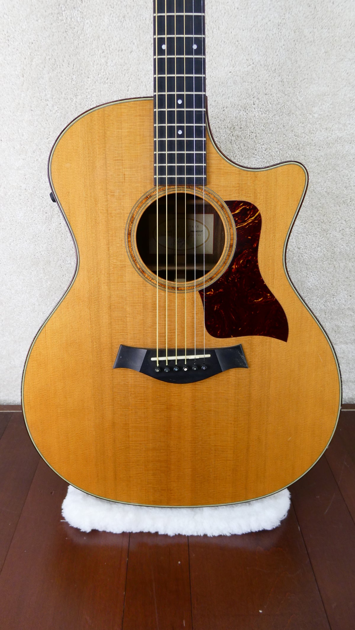 Taylor 714ce 2001 USED