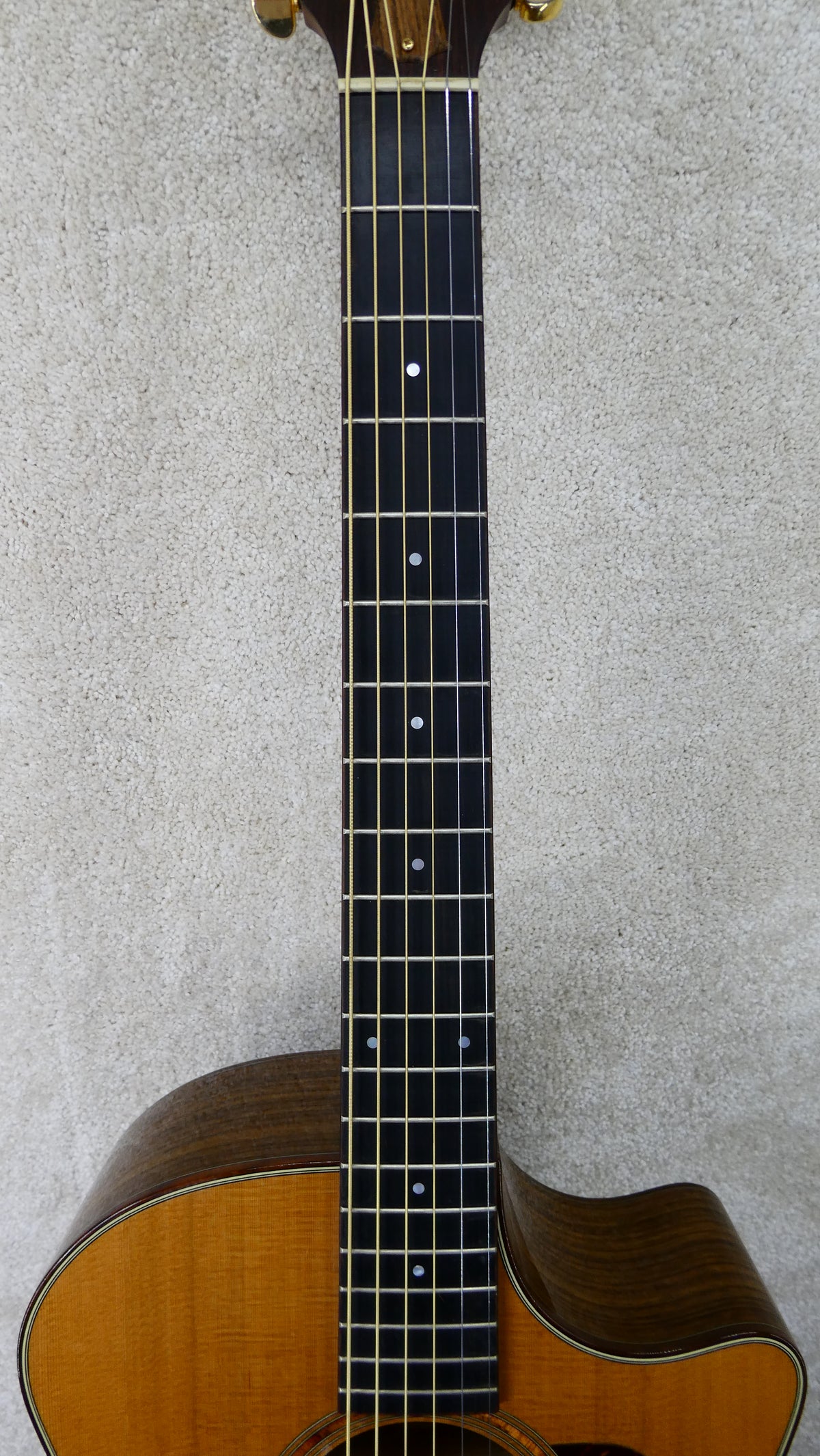 Taylor 714ce 2001 USED