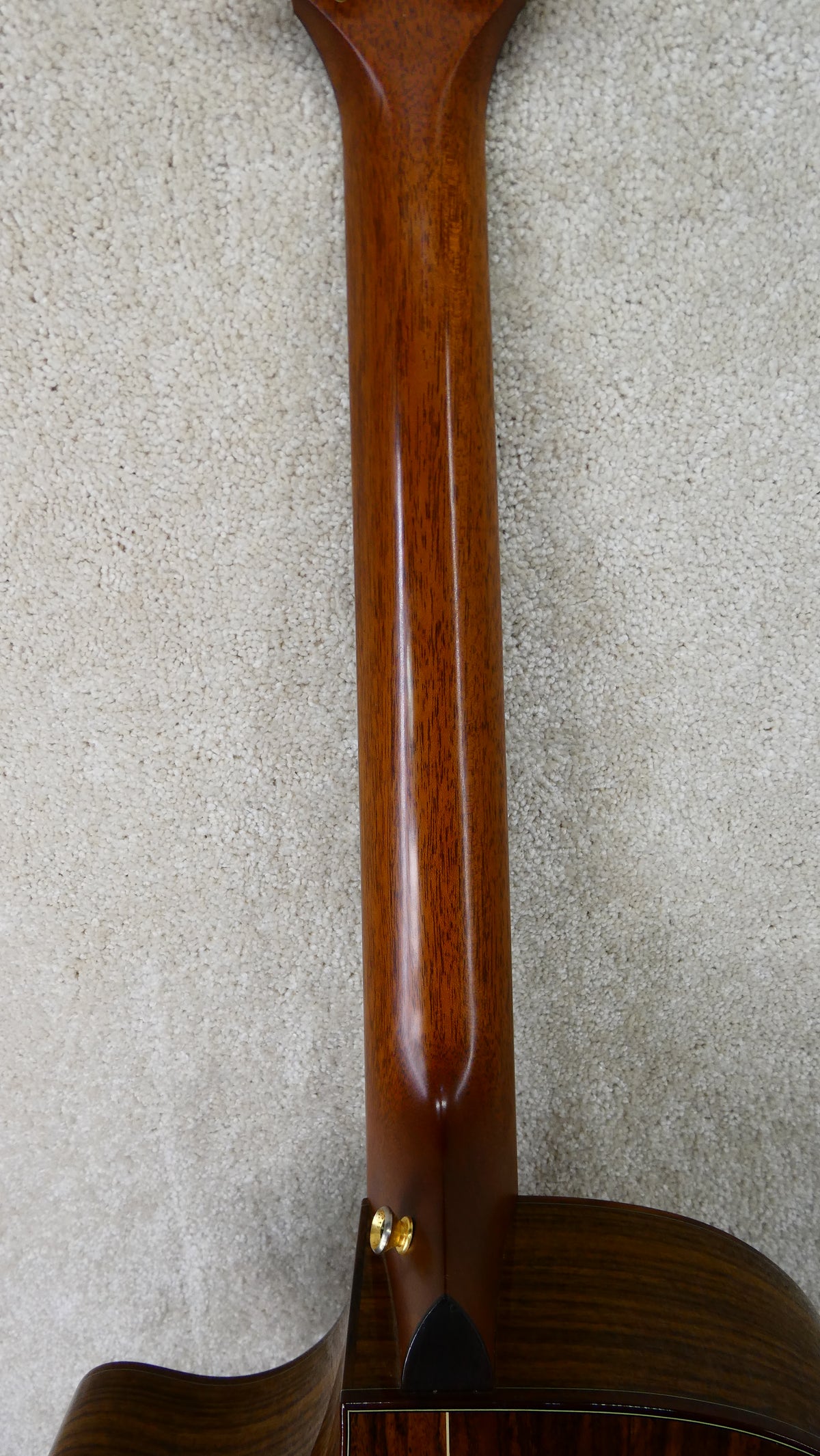 Taylor 714ce 2001 USED