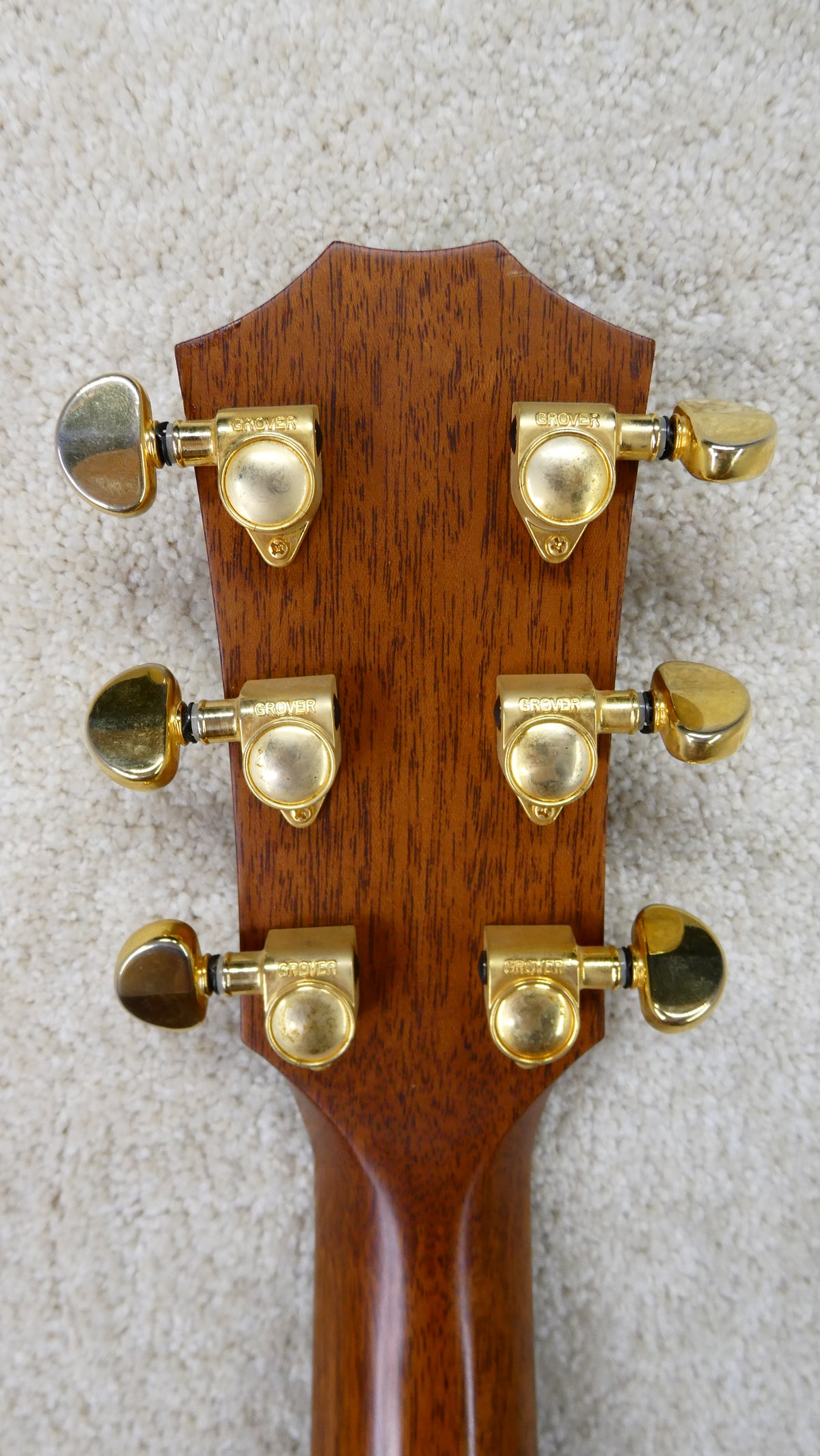 Taylor 714ce 2001 USED