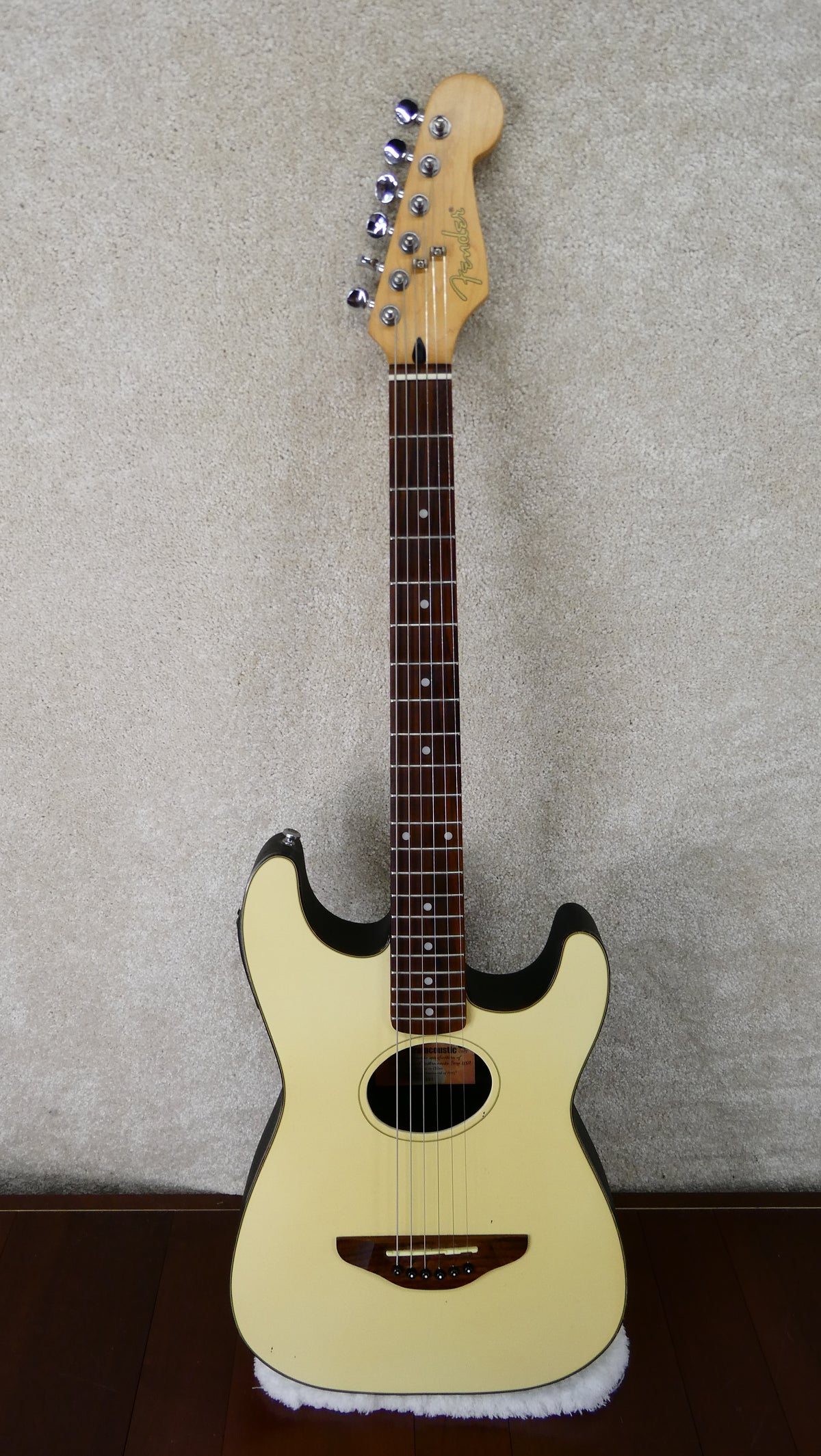 Fender Stratacoustic w/Gig Bag #51487 USED