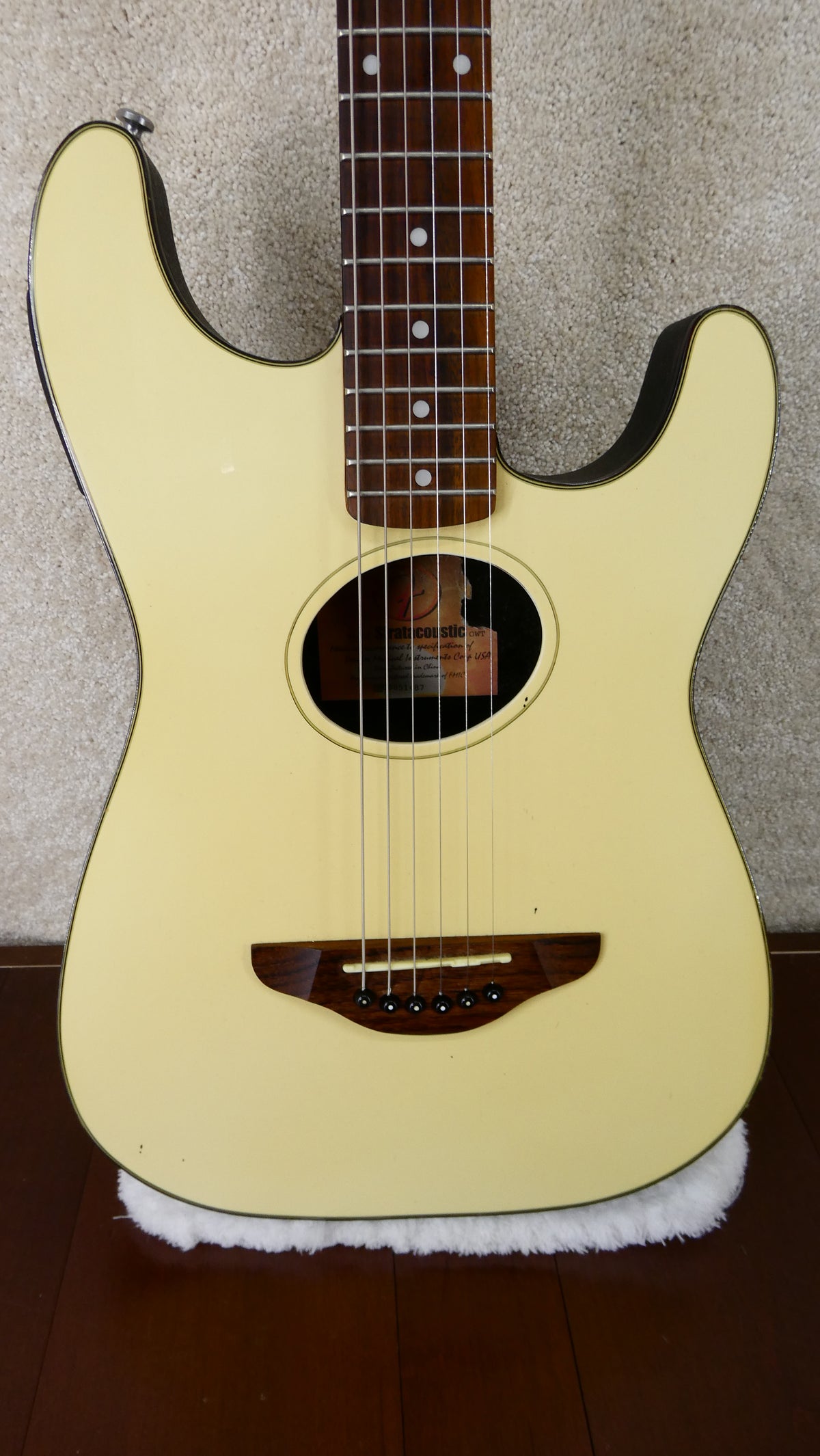 Fender Stratacoustic w/Gig Bag #51487 USED