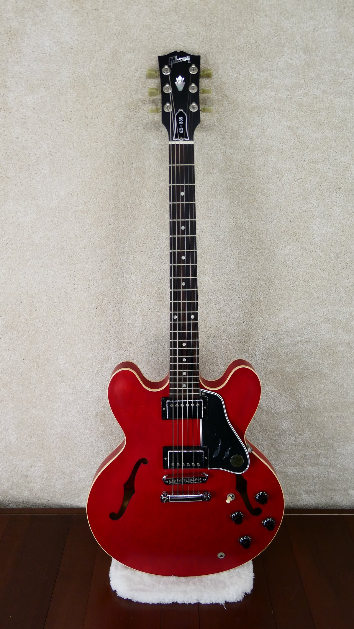 Gibson ES-335 Satin Faded 2005 w/OHSC #405730 USED