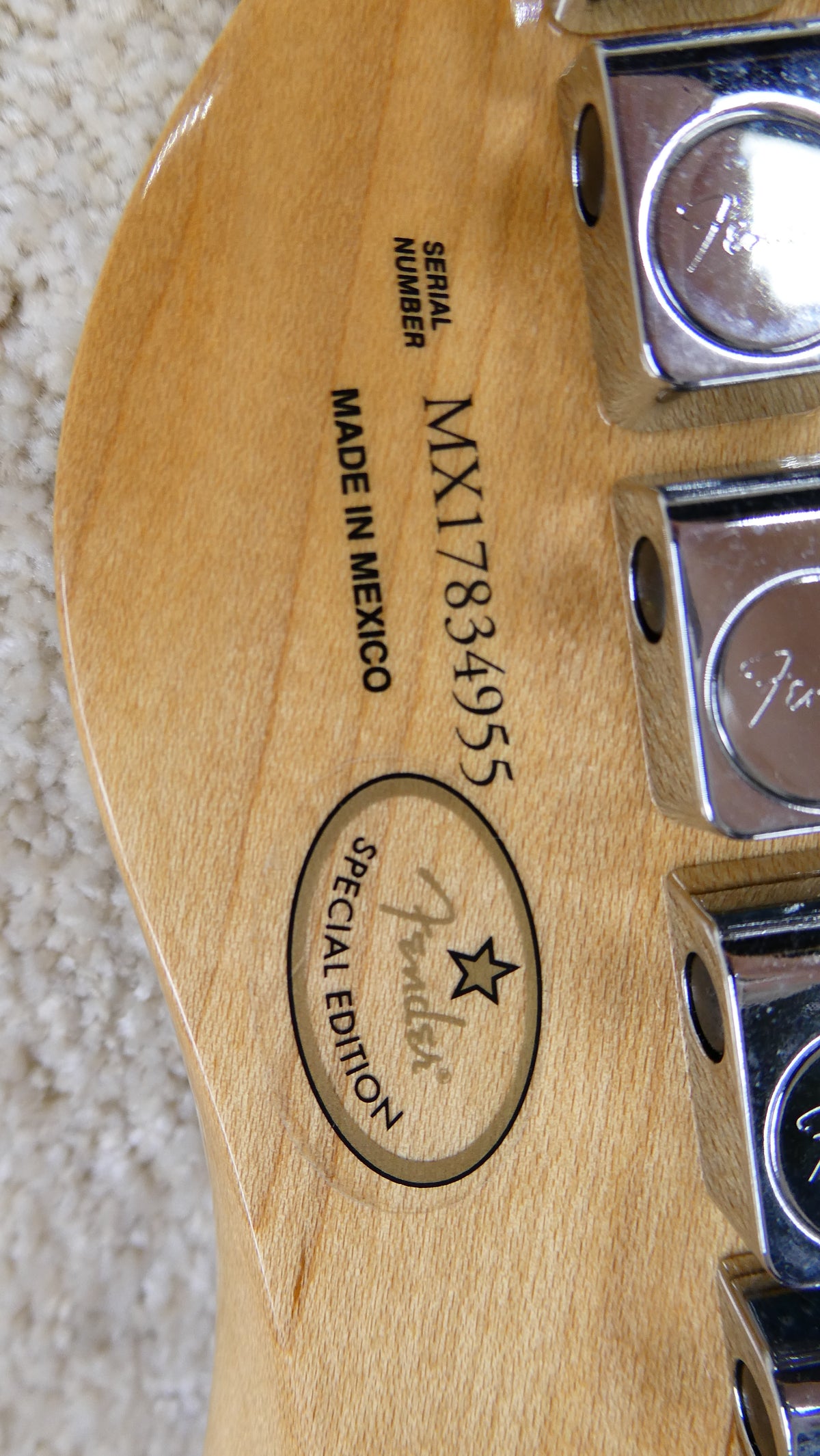 Fender Special Edition Deluxe Ash Telecaster MIM Butterscotch Used