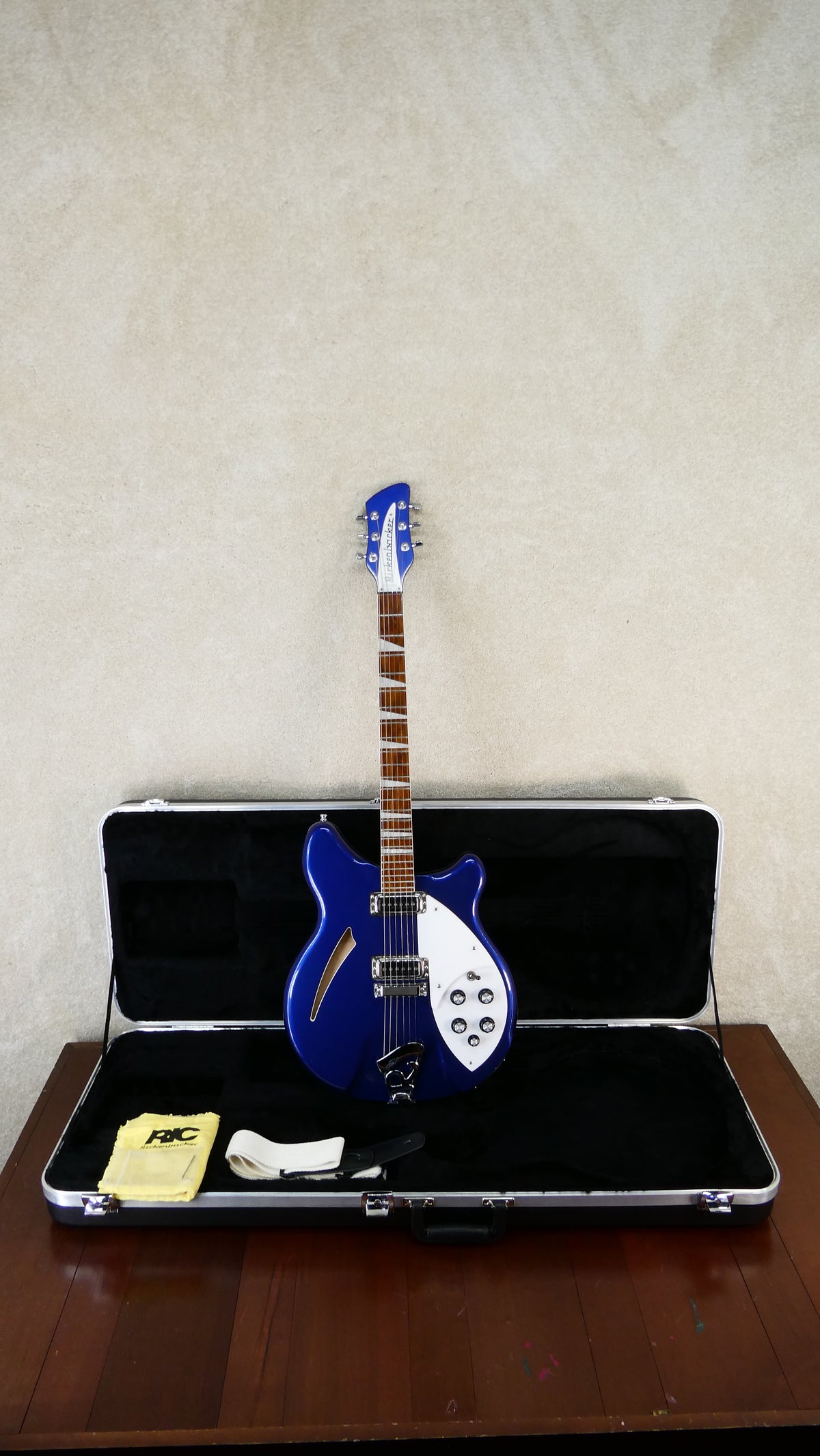 Rickenbacker 360 Midnight Blue 2012 Used