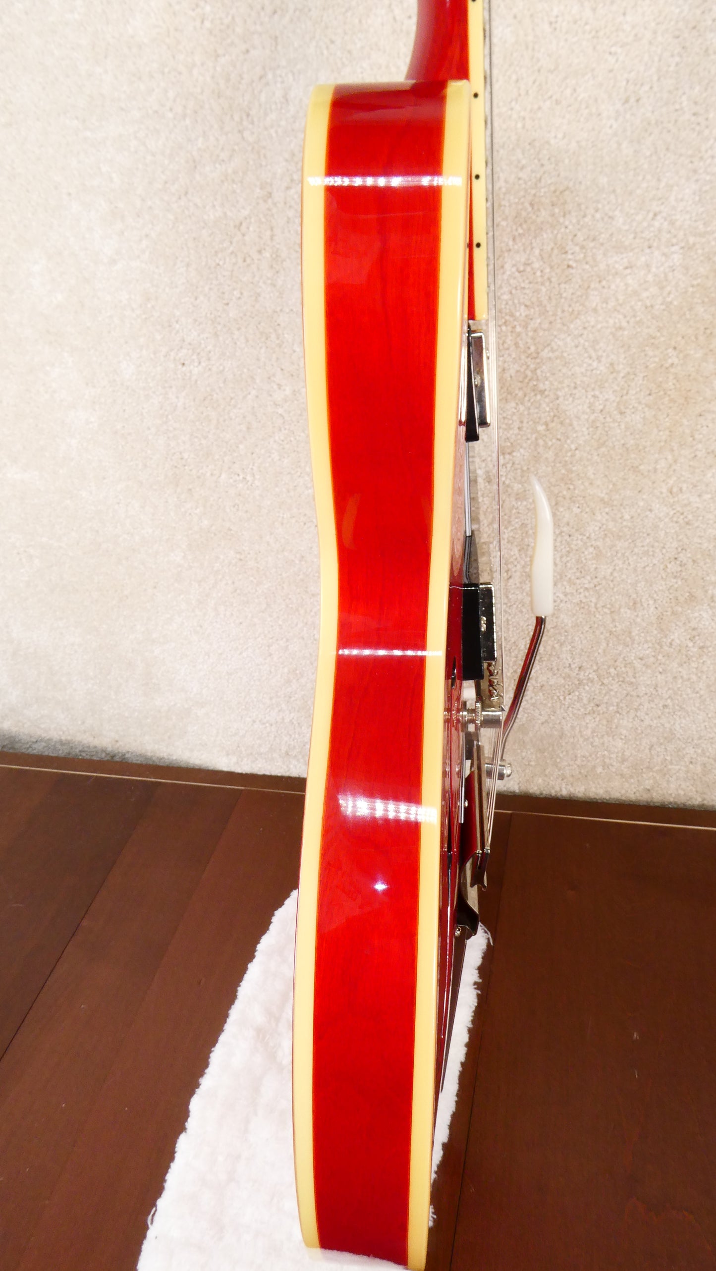 Epiphone Joe Bonamassa '62 ES-335 Sixties Cherry Red Custom Shop #22051510899 w/OHSC USED