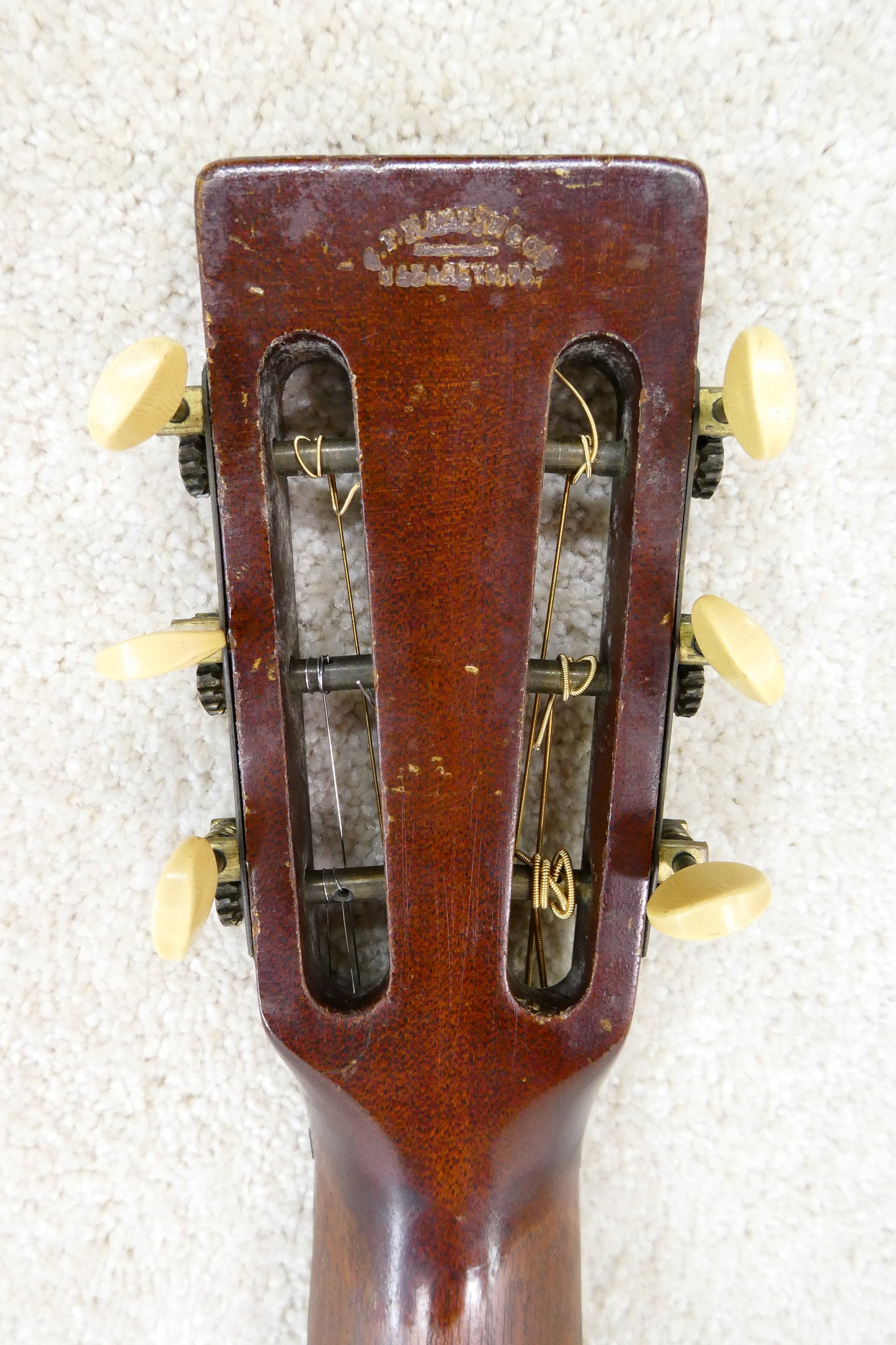 Martin 00-18 1931 with Newer Martin Hardshell case