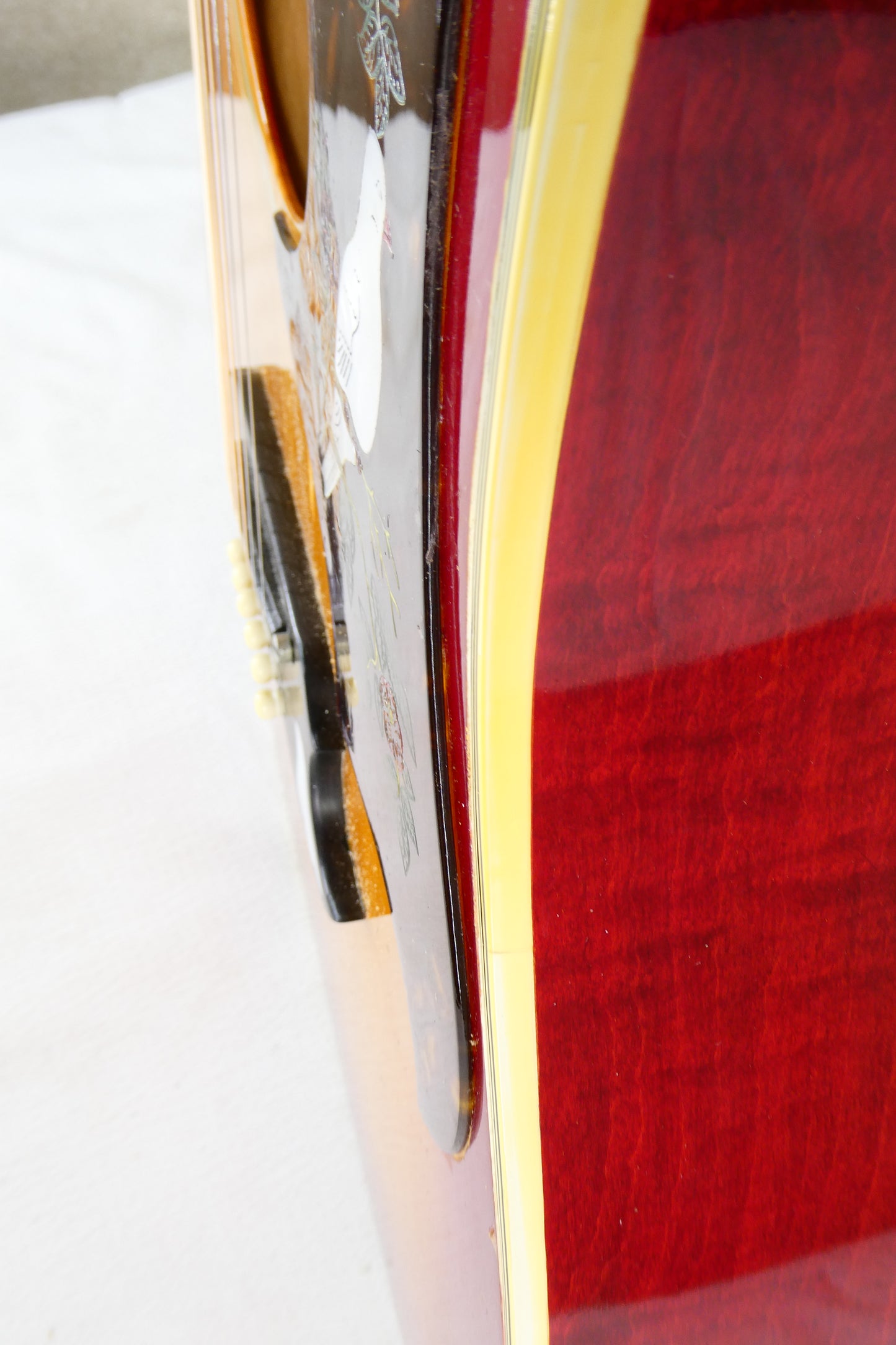 Gibson Dove 1968-70 - Cherry Sunburst