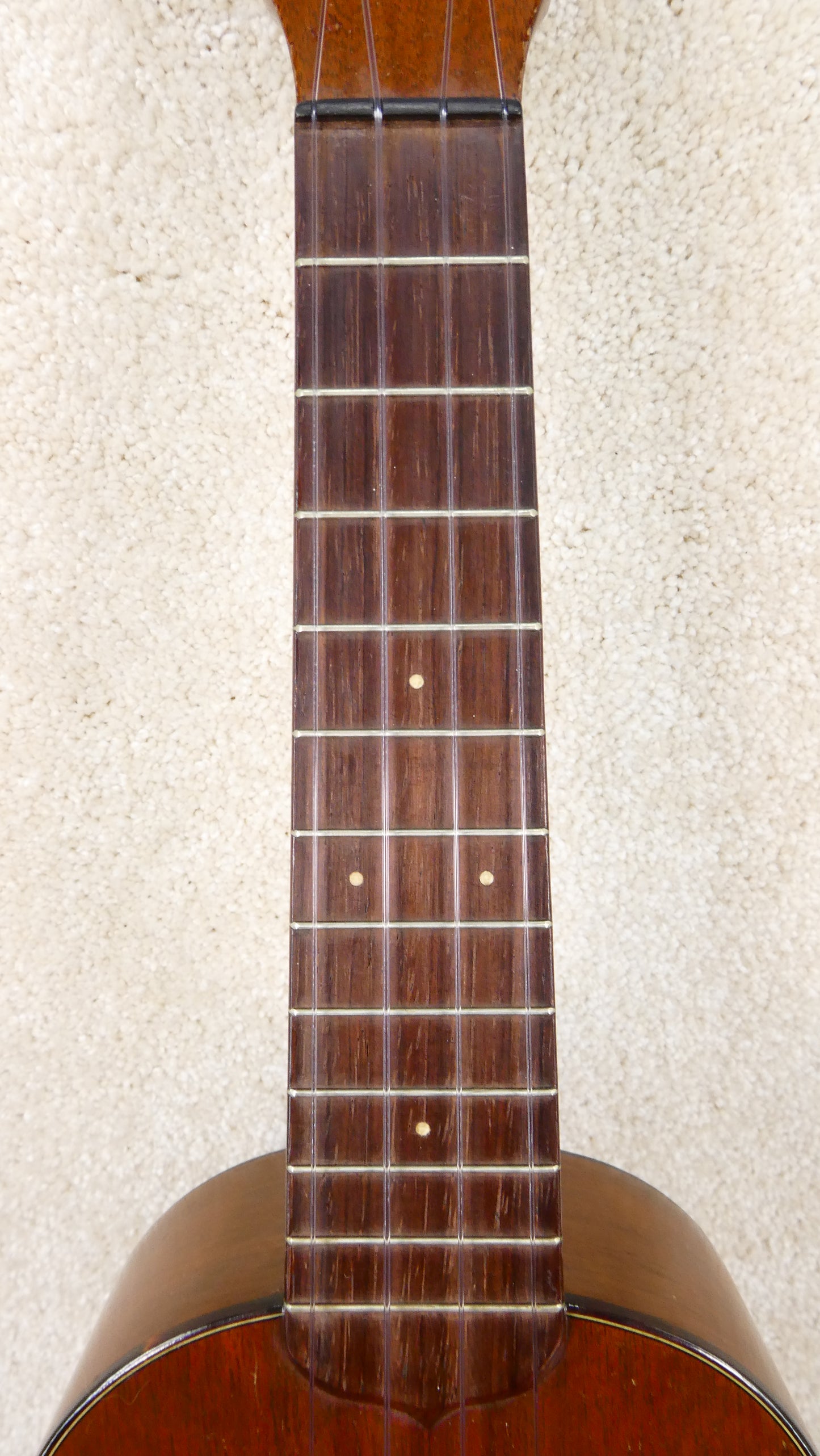 Martin Concert Ukulele 1937 w/Chip board case