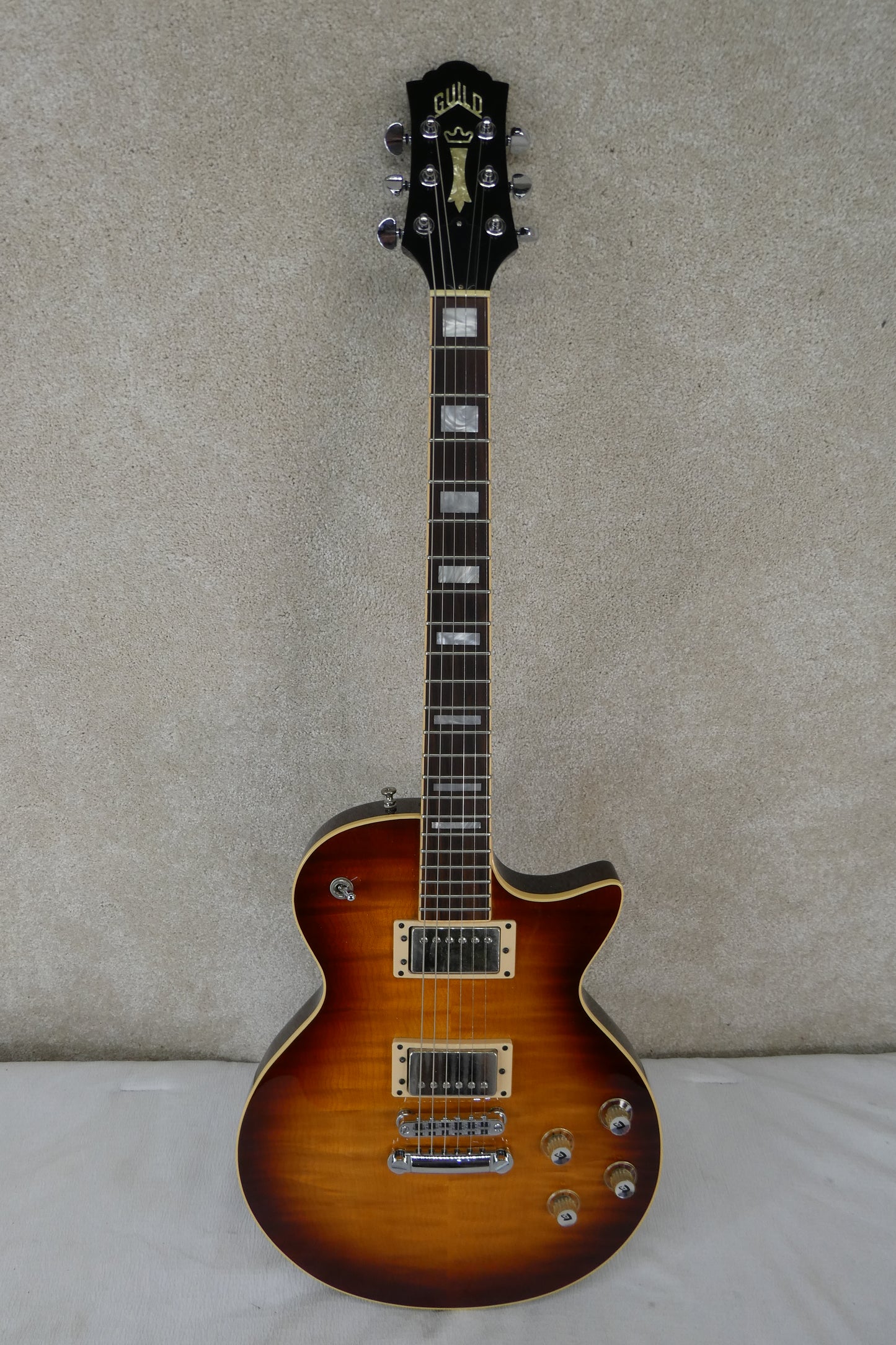 Guild Bluesbird AAA 2000 USA Made w/OHSC #CL002156 USED