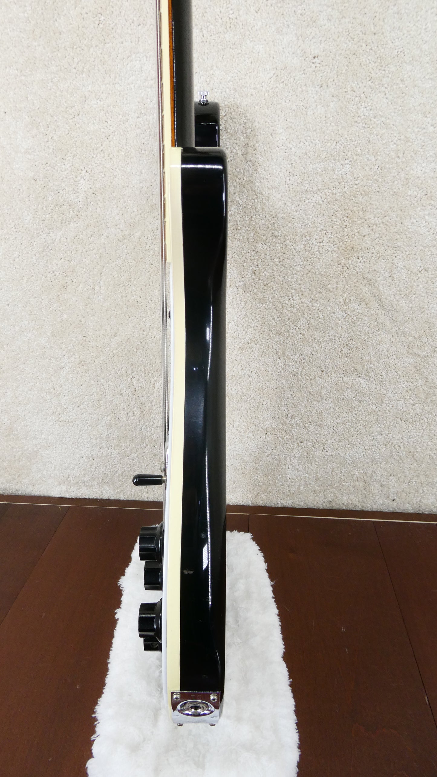 Rickenbacker 4001 1980 - Jetglo w/OHSC #TG2993 USED