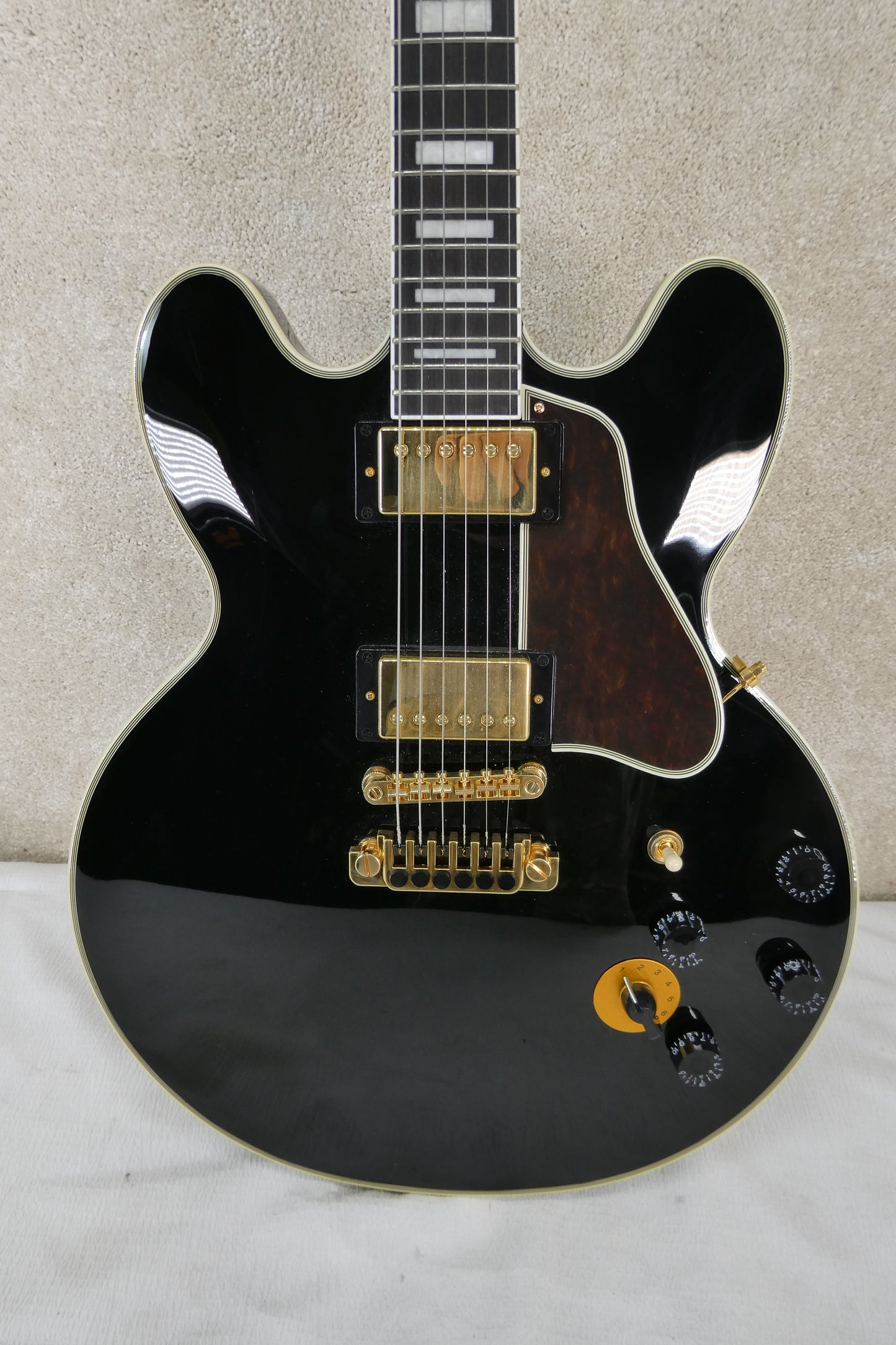 Epiphone BB King Lucille 2021