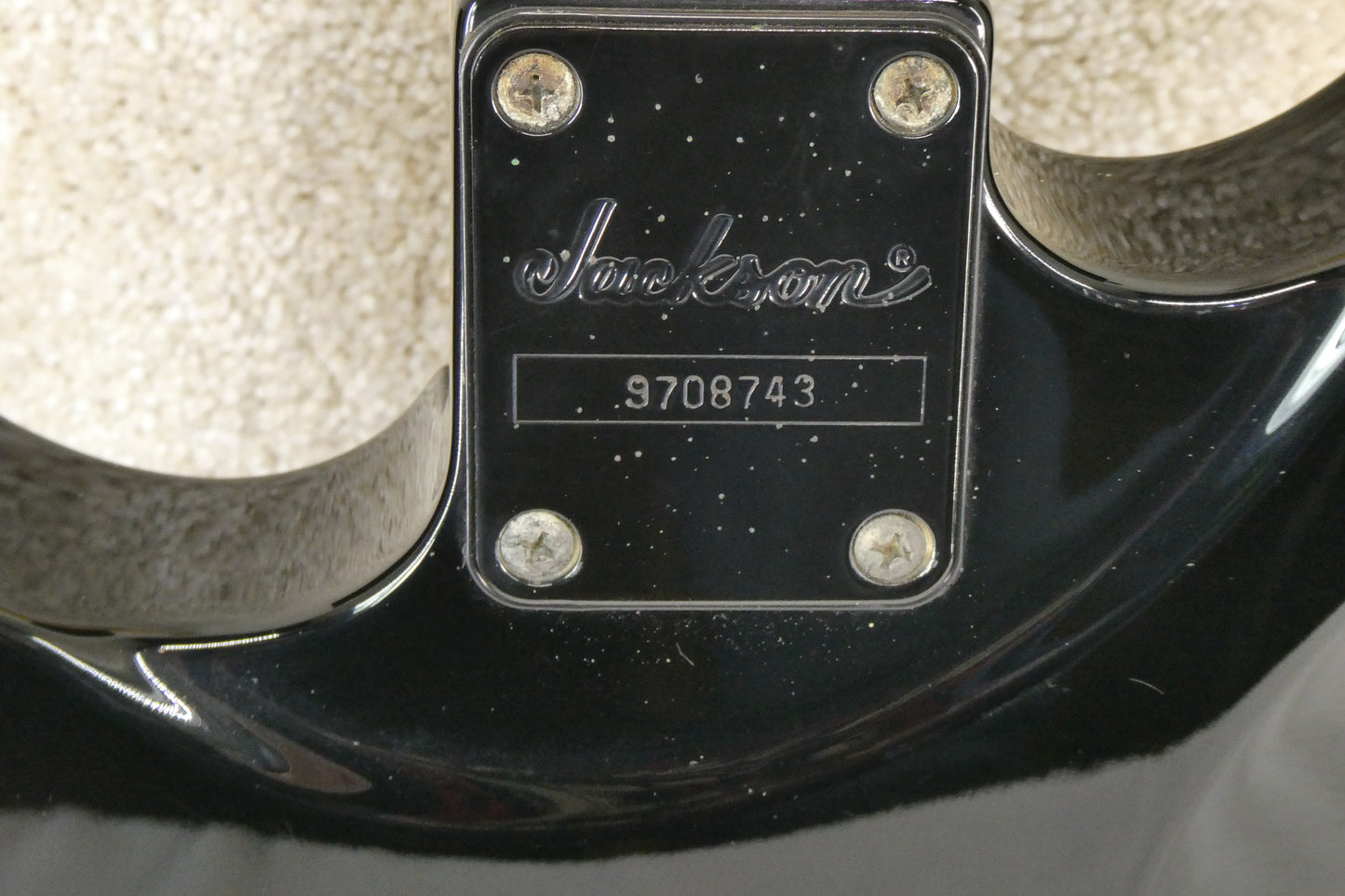 Jackson Dinky w/HSC  Sharkfin inlays