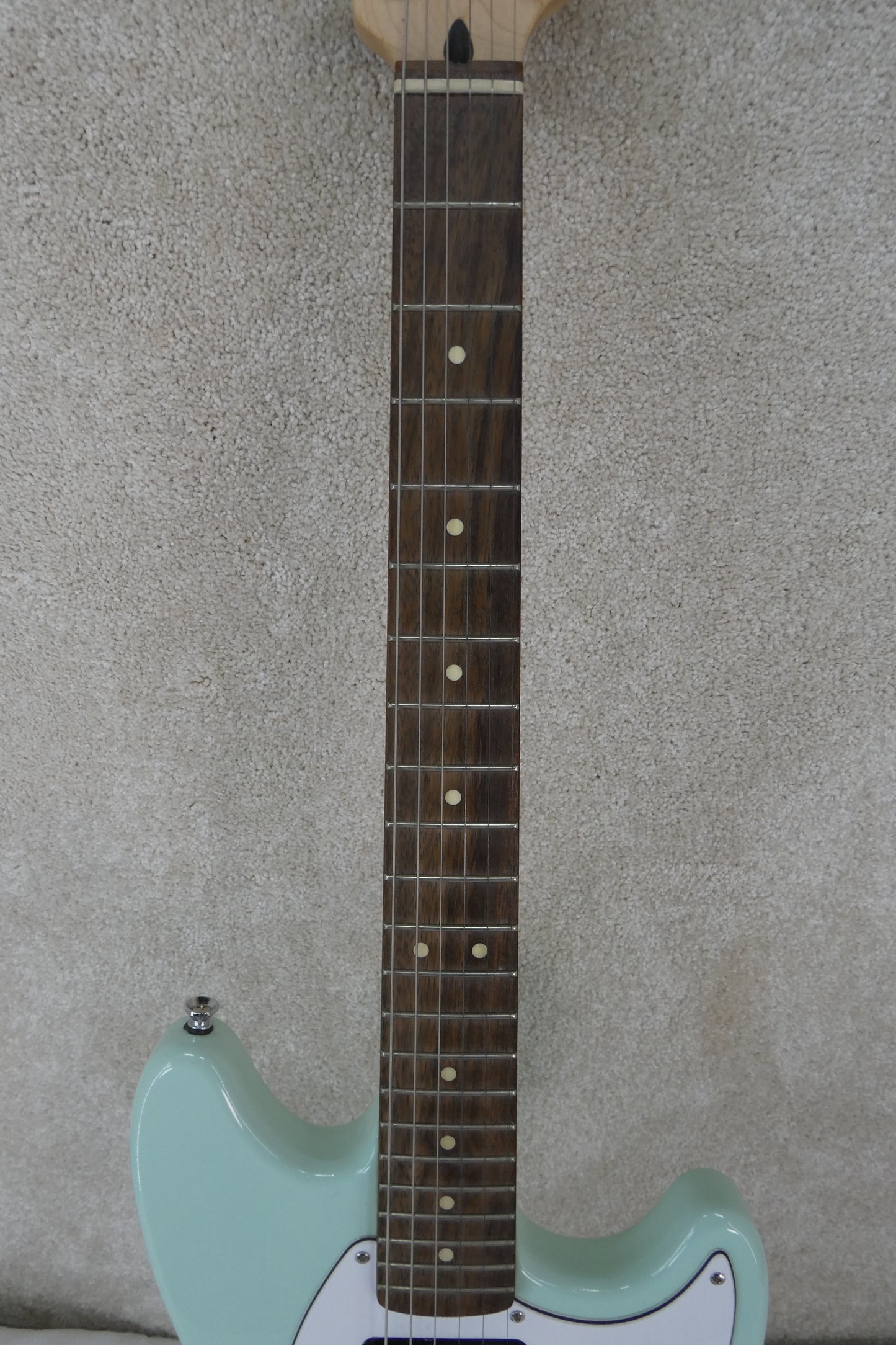 Squier Mustang Surf Green a great starter or punk rock player !
