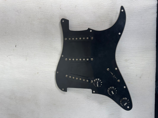 Fender Stratocaster Loaded Pickguard 1977 - Black