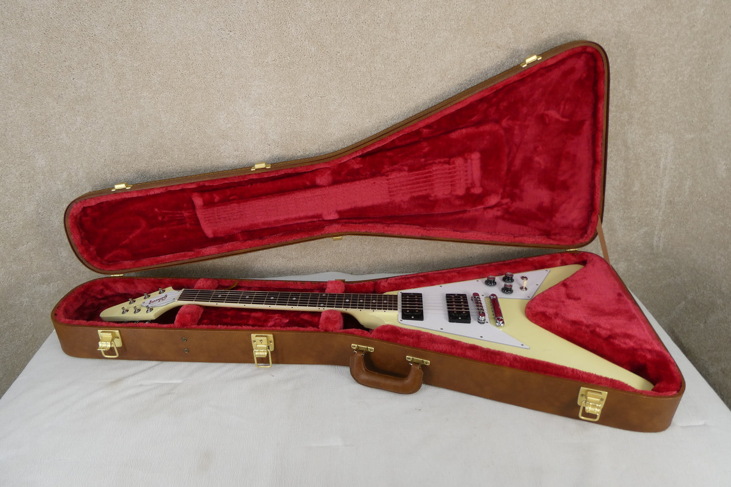 Gibson 70's Flying V 2022 w/OHSC