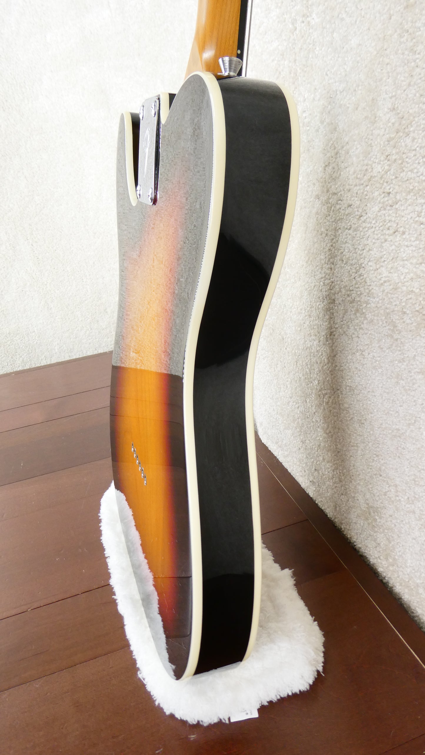 Squier Tele Custom Partscaster - Sunburst w/GB USED