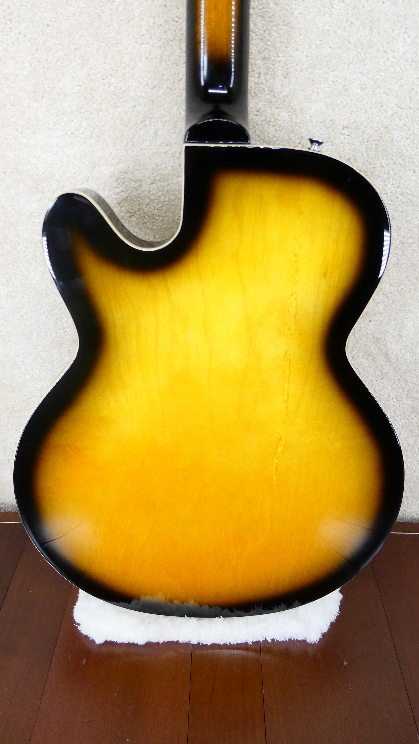 Silvertone 1446 1960s - Tobaccoburst #M25111195 NEW  With Trapeze Tailpiece