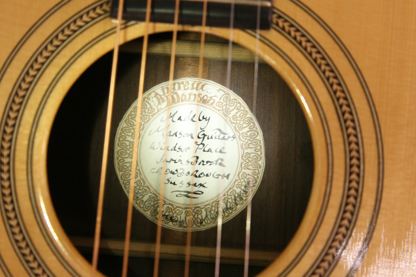 Manson  Nightingale  1982 - Natural  With Original Hardshell Case