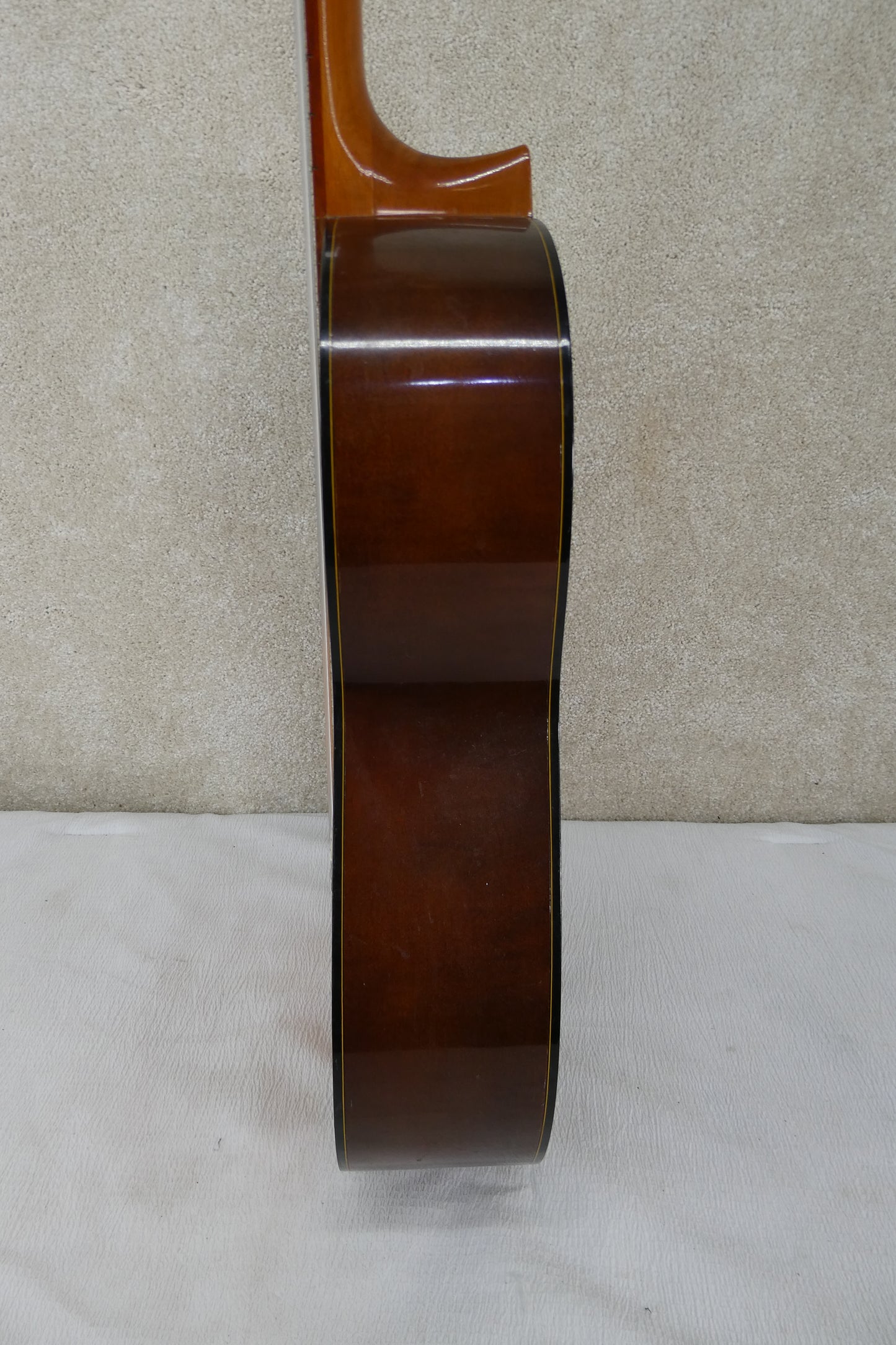 Yamaha G-60 1968-72 - Natural