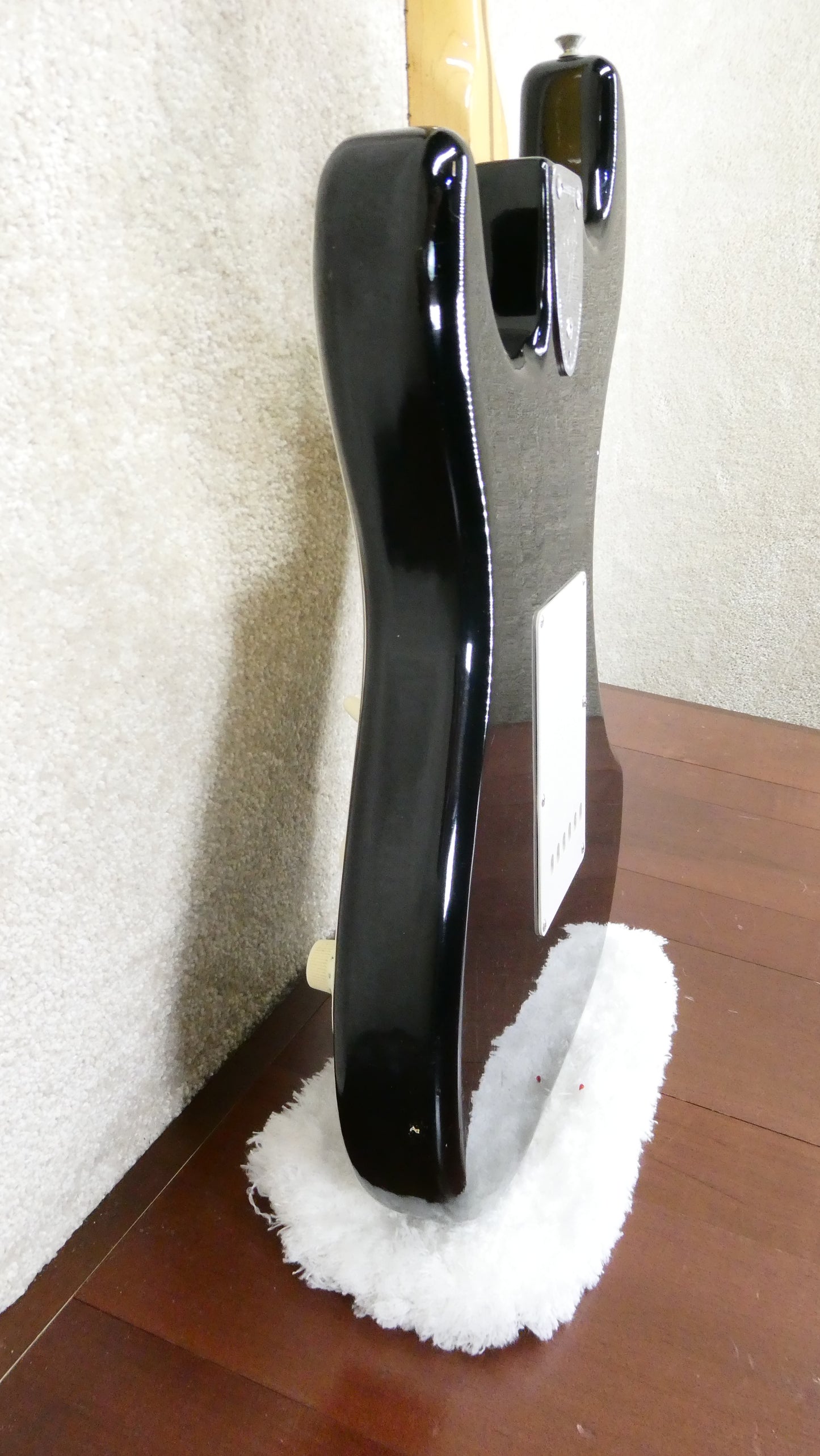 Fender Stratocaster 1974 - Black w/OHSC USED #558316