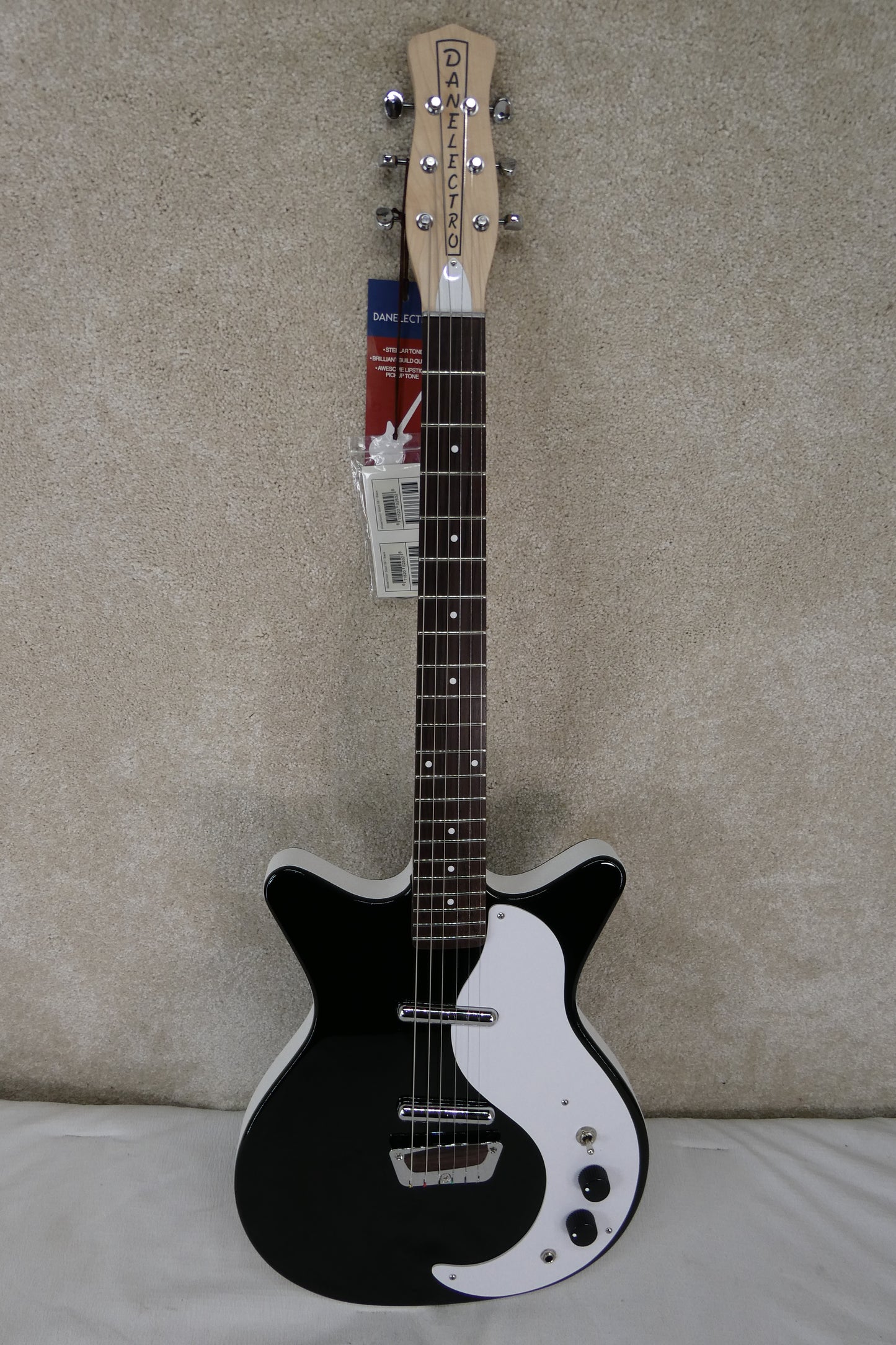 Danelectro Stock 59 - Black