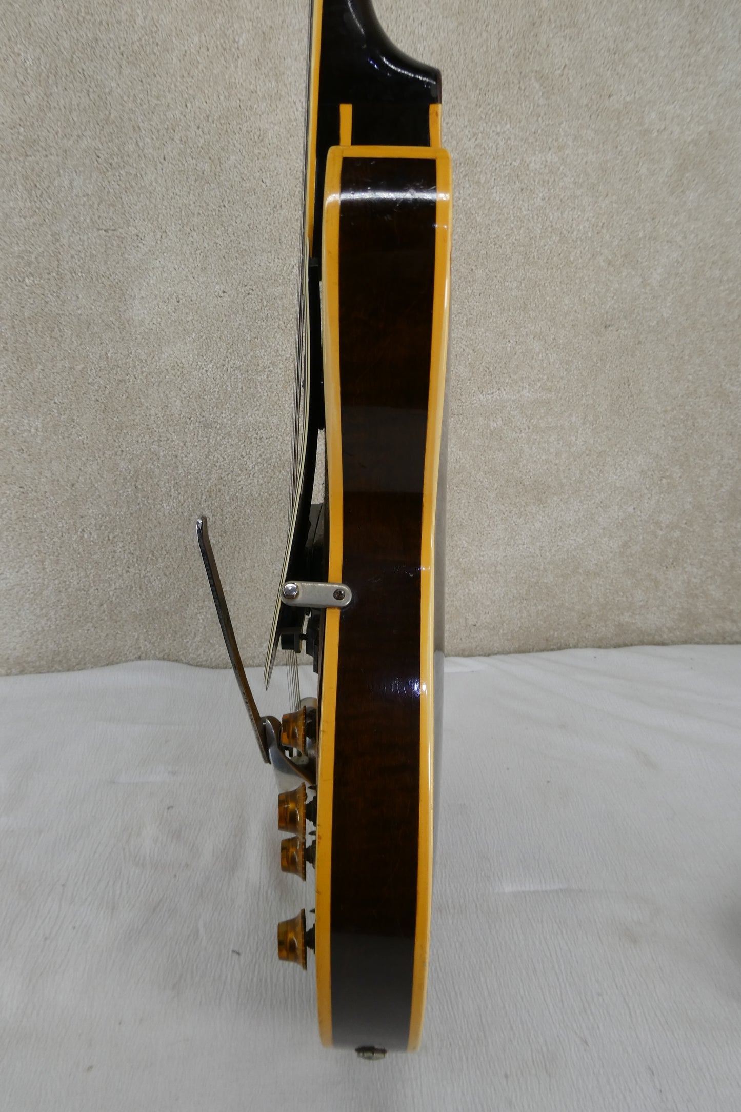 Gibson ES225TD 1957 W/OHSC  Maybe a Celebrity Past !