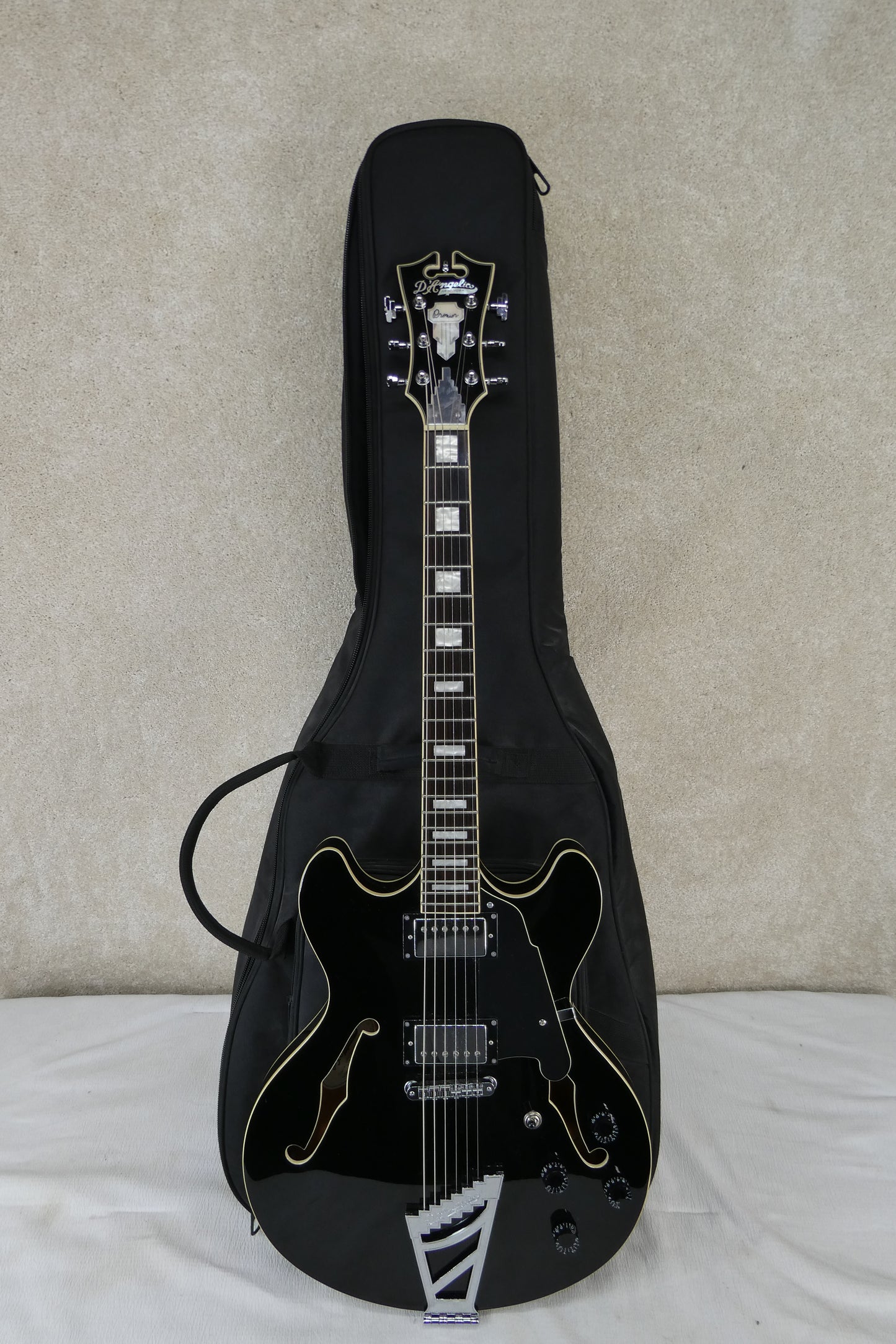 D'Angelico Premier DC Semi-Hollow Double Cutaway with Stairstep Tailpiece 2015 - Black w/GB USED