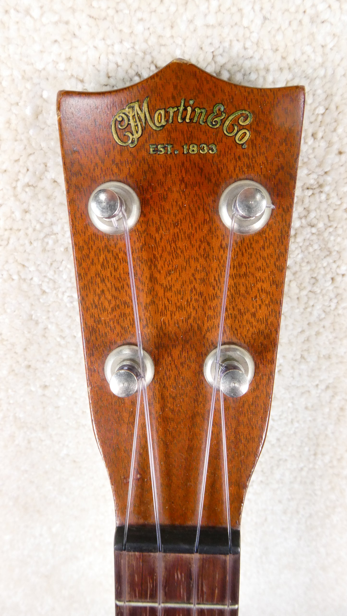 Martin Concert Ukulele 1937 w/Chip board case