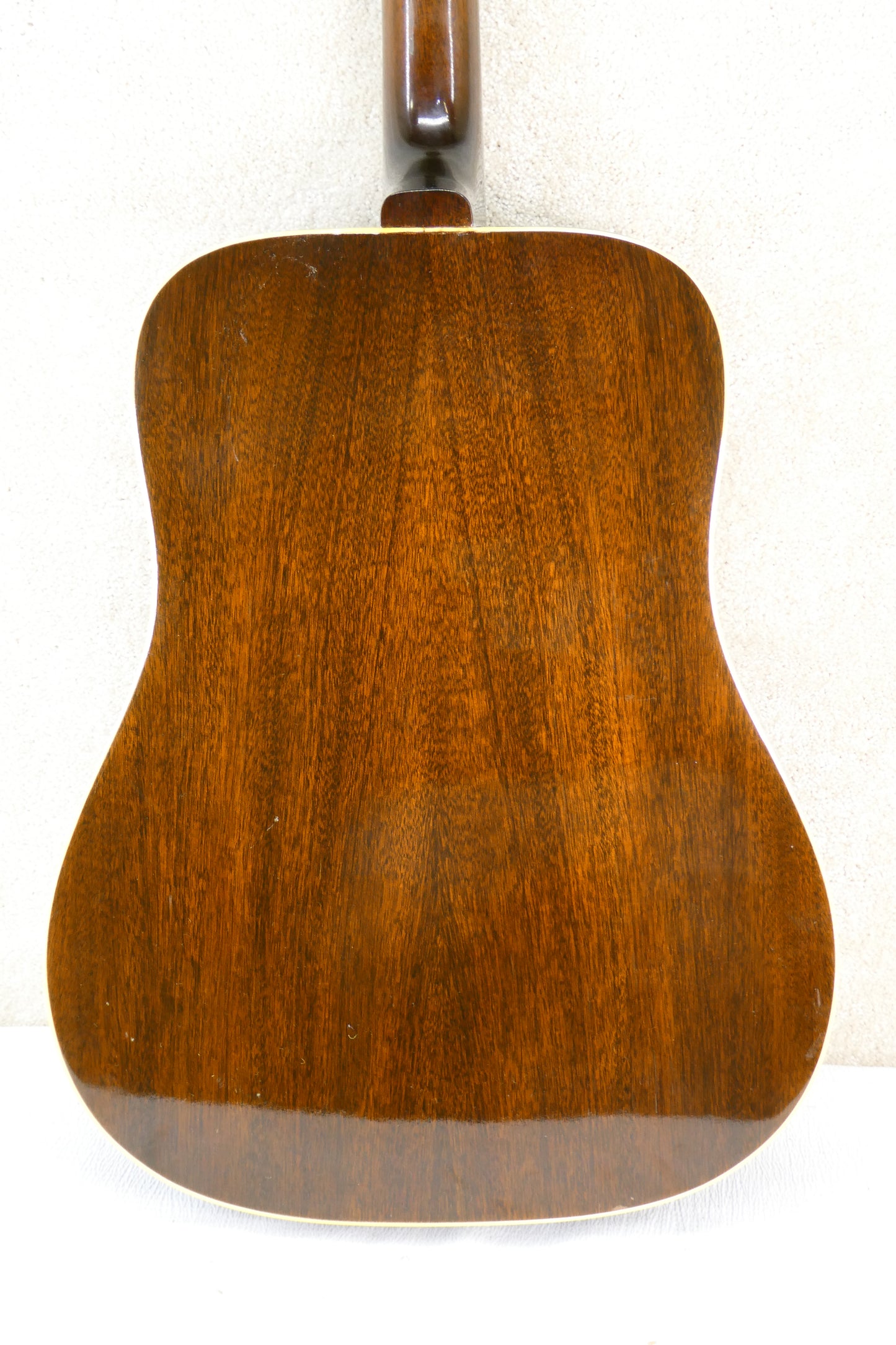 Gibson  J 45  1970-72 - Sunburst  W/HSC