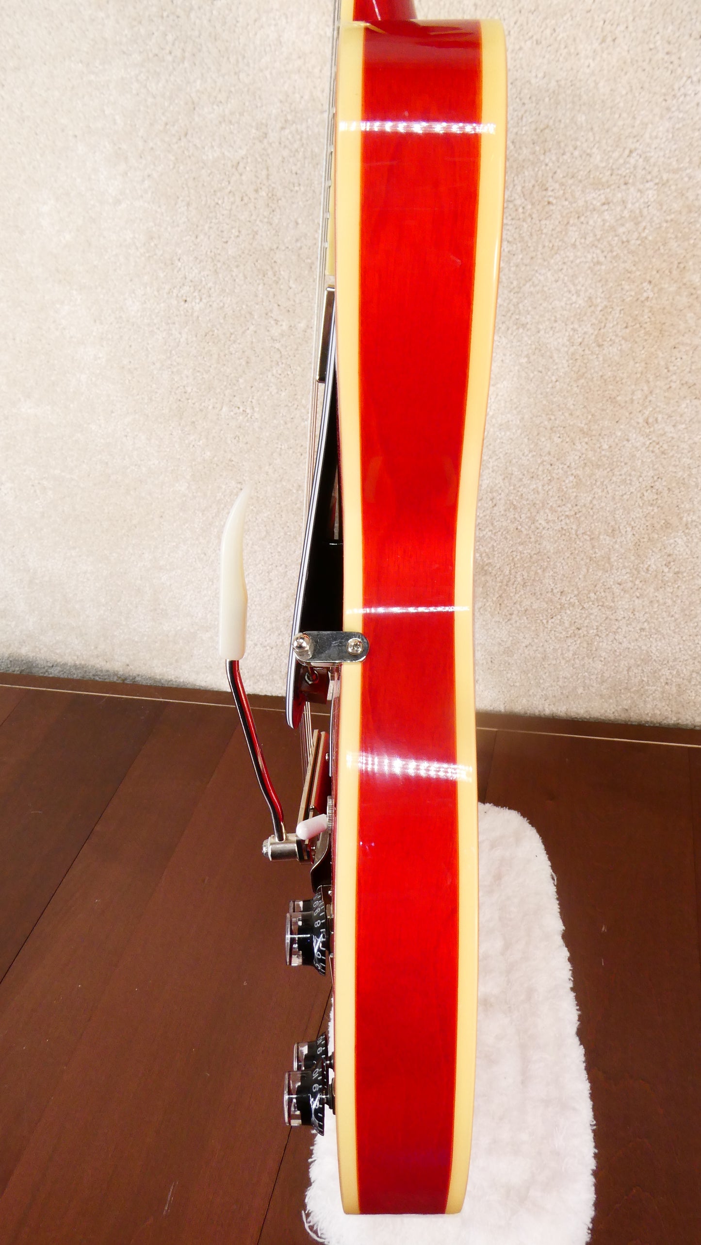 Epiphone Joe Bonamassa '62 ES-335 Sixties Cherry Red Custom Shop #22051510899 w/OHSC USED