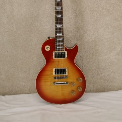 Gibson Les Paul Traditional 2015 - Cherry Sunburst with Grovers