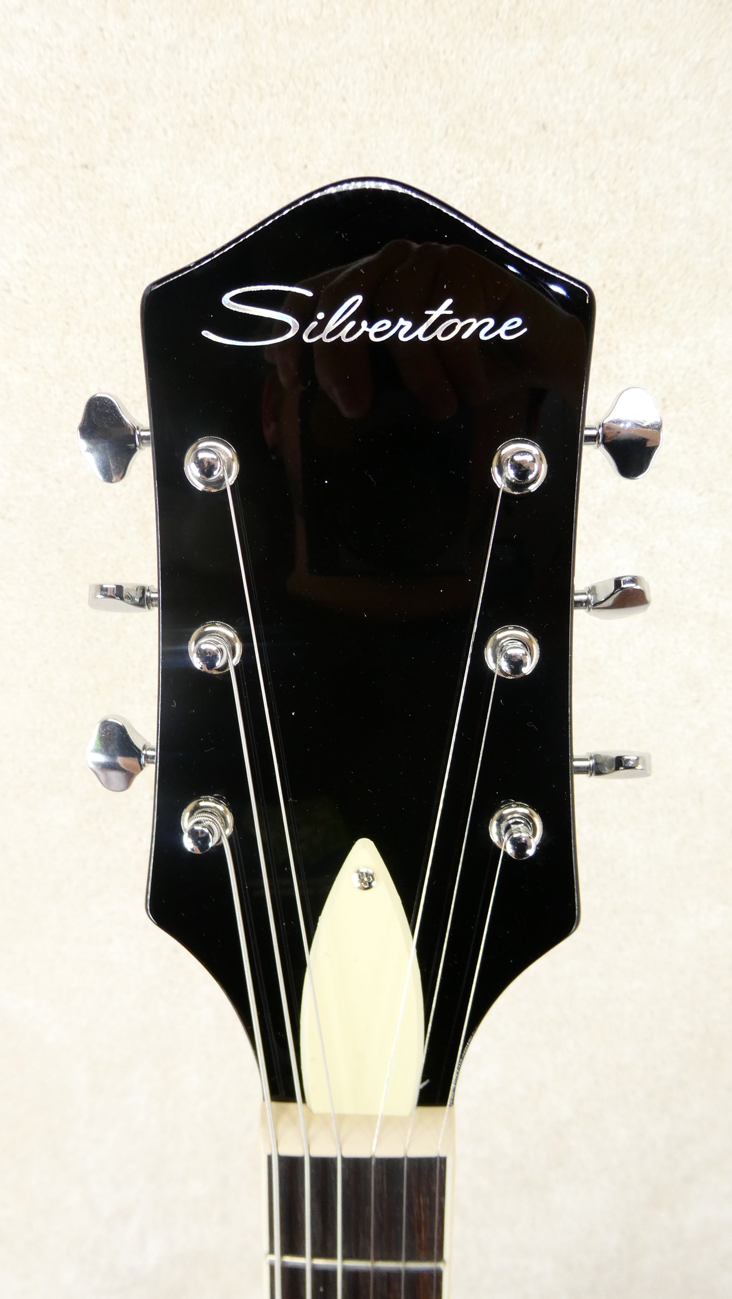 Silvertone 1446 1960s - Black #M25111129 NEW  With Trapeze Tailpiece