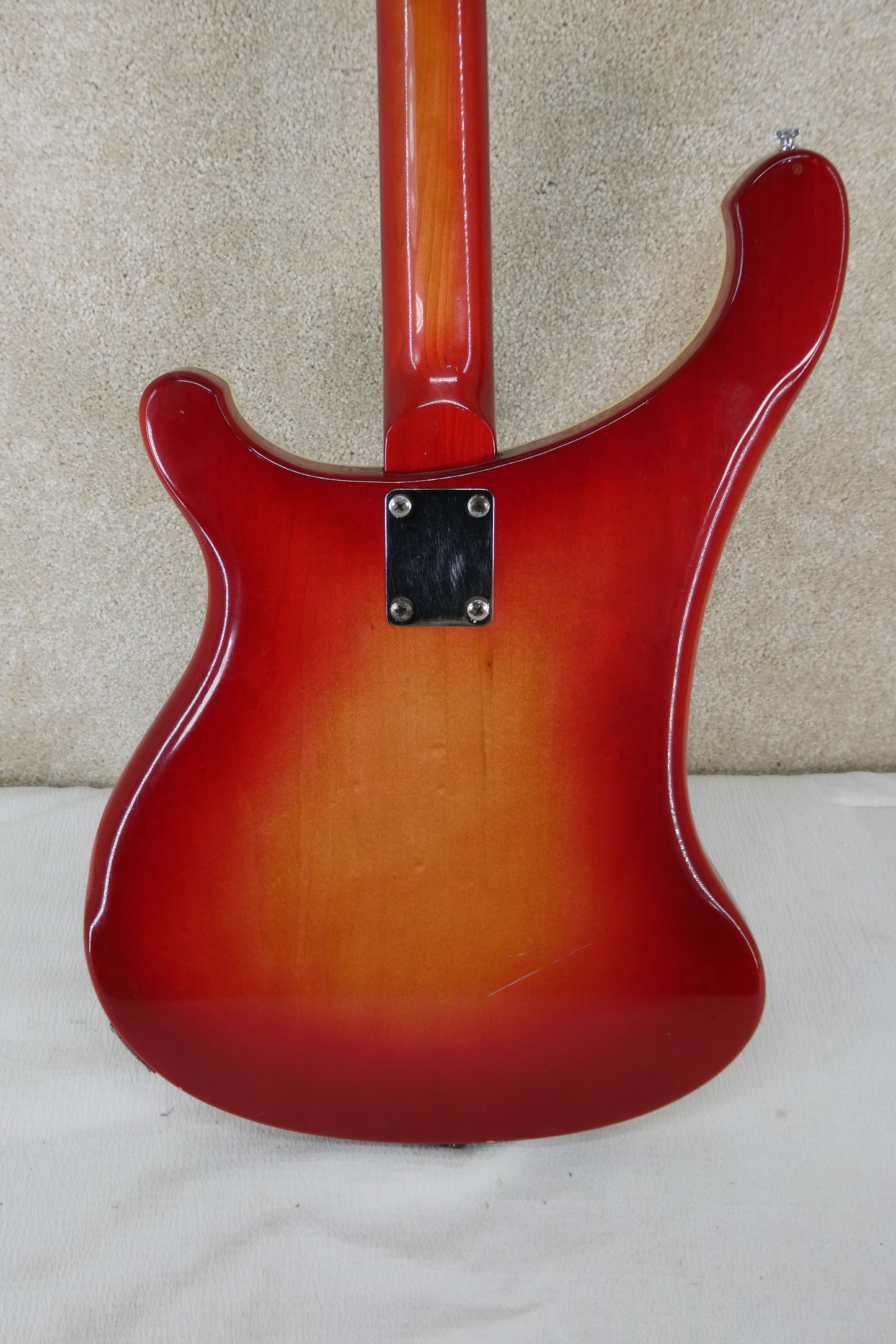 Rickenbacker 481 Slant Fret with OHSC