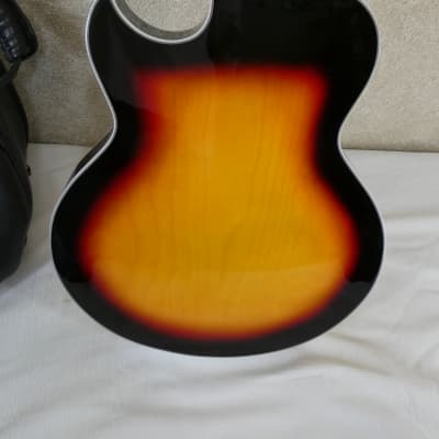 Zuwei Jazz Box Guitar 2022 - Sunburst
