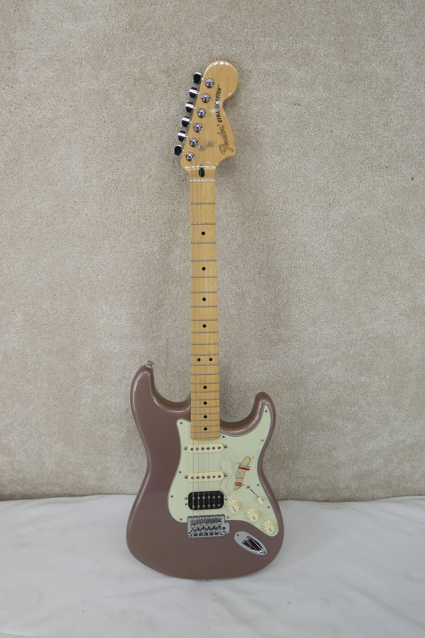 Fender VINTERA 70S STRAT Burgundy Mist #MX1337232 w/OHSC