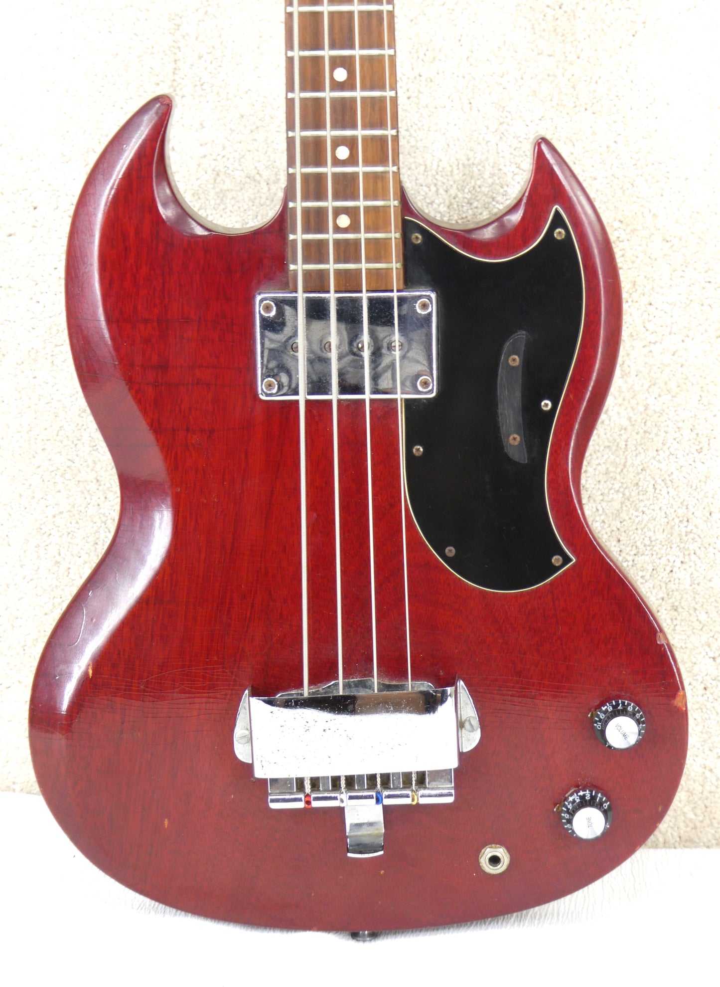 Gibson EB O 1969  Cherry Red W/ Newer Hardshell Case