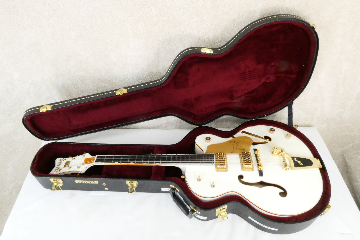 Gretsch White Falcon