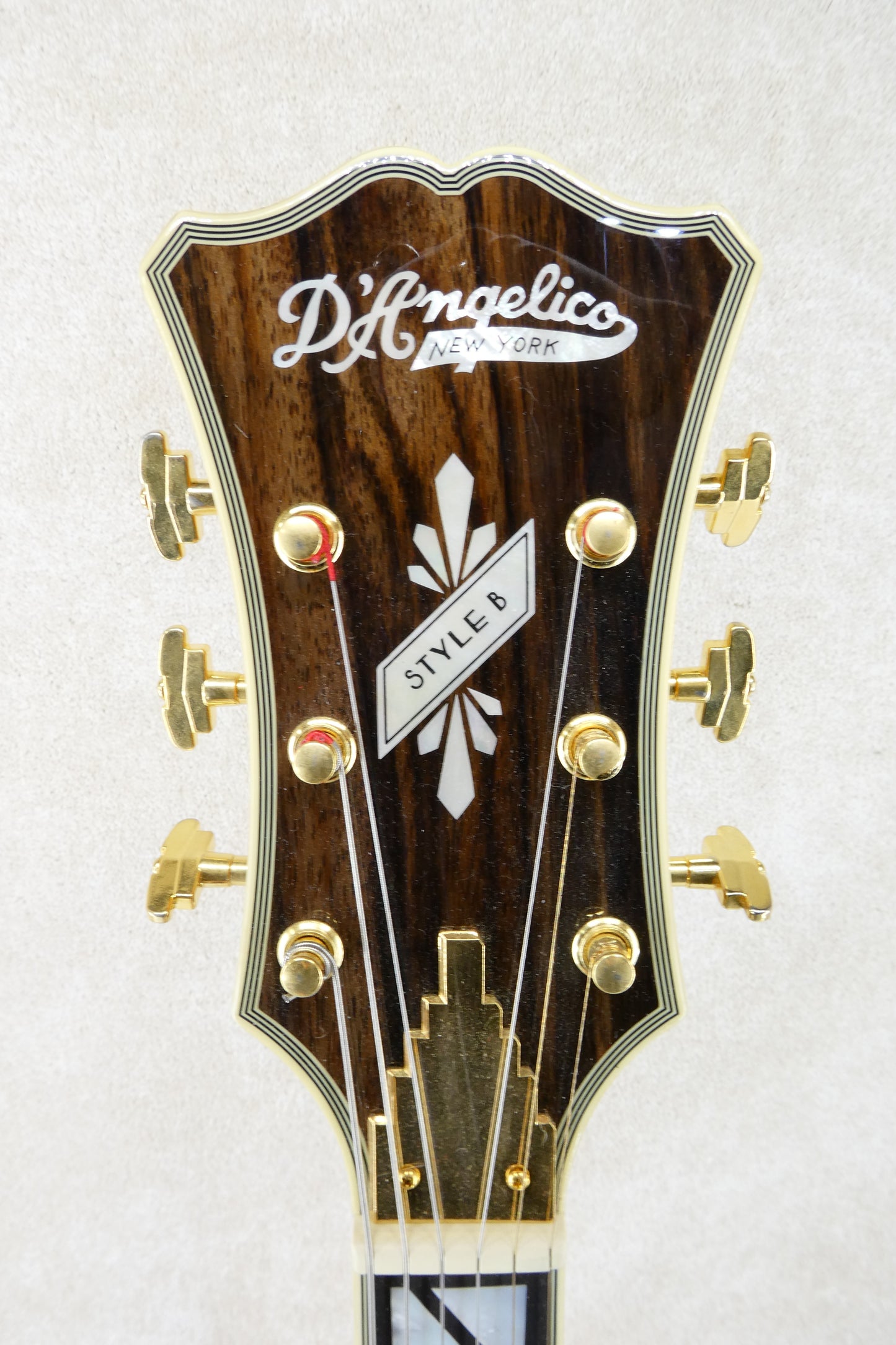 D'Angelico Excel Style B 2021 - Present - Amber