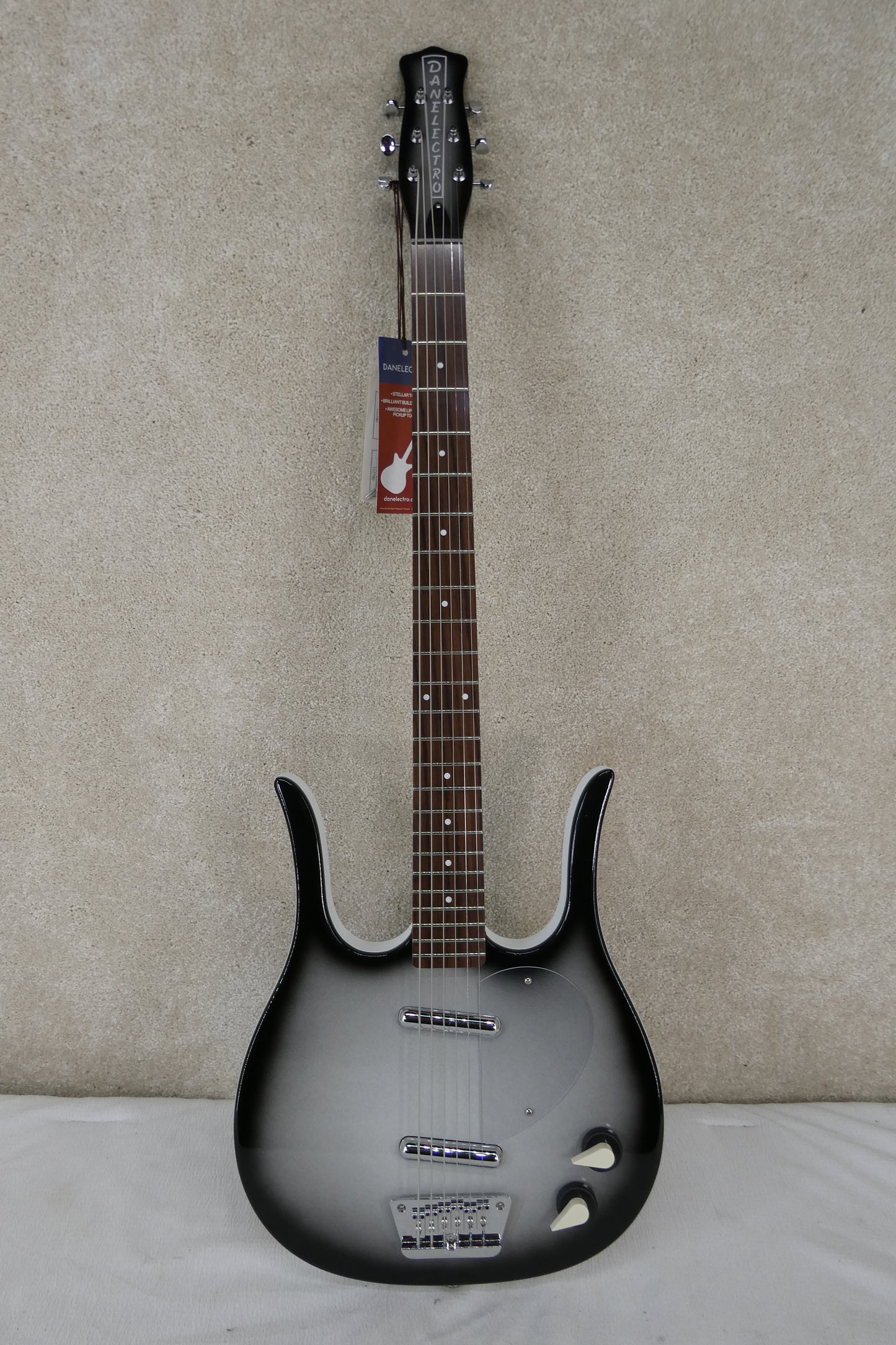 Danelectro Longhorn Baritone