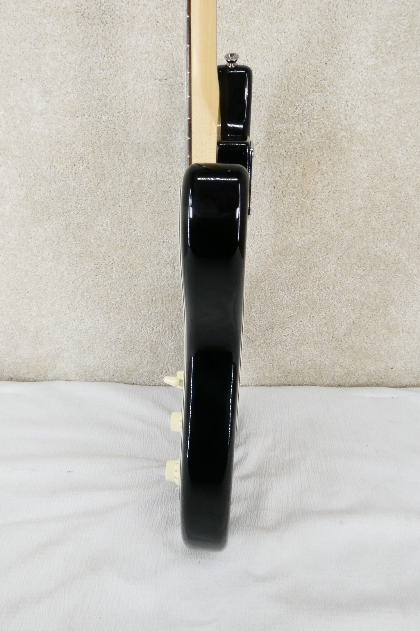 Fender 60th Anniversary Stratocaster with Silver Anniversary Case