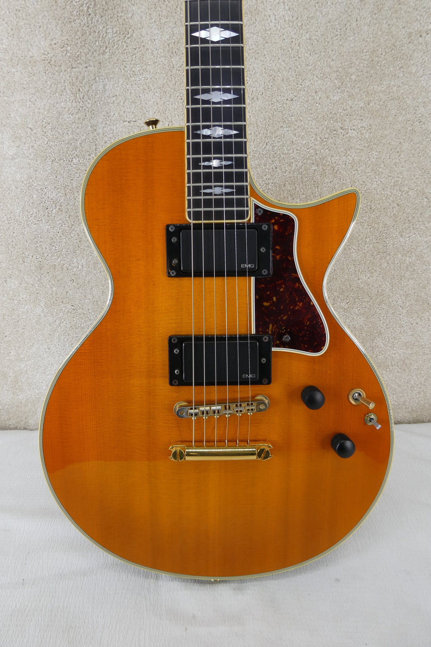 Guild Nightbird II 1987 - Amber Sunburst w/OHSC