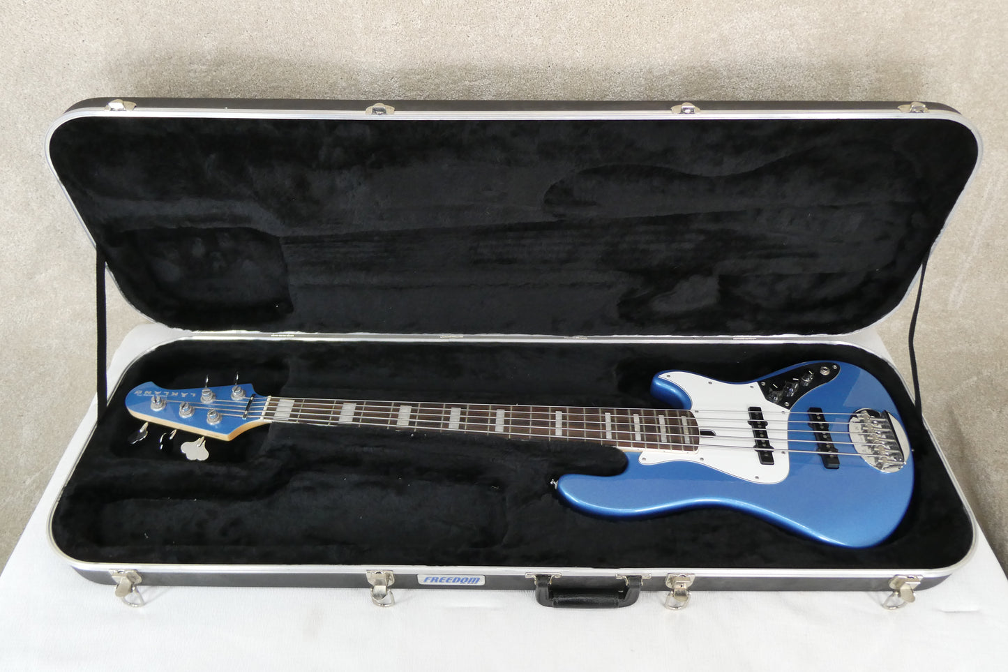 Lakland Skyline 5String LPBlue 2005 w/HSC USED