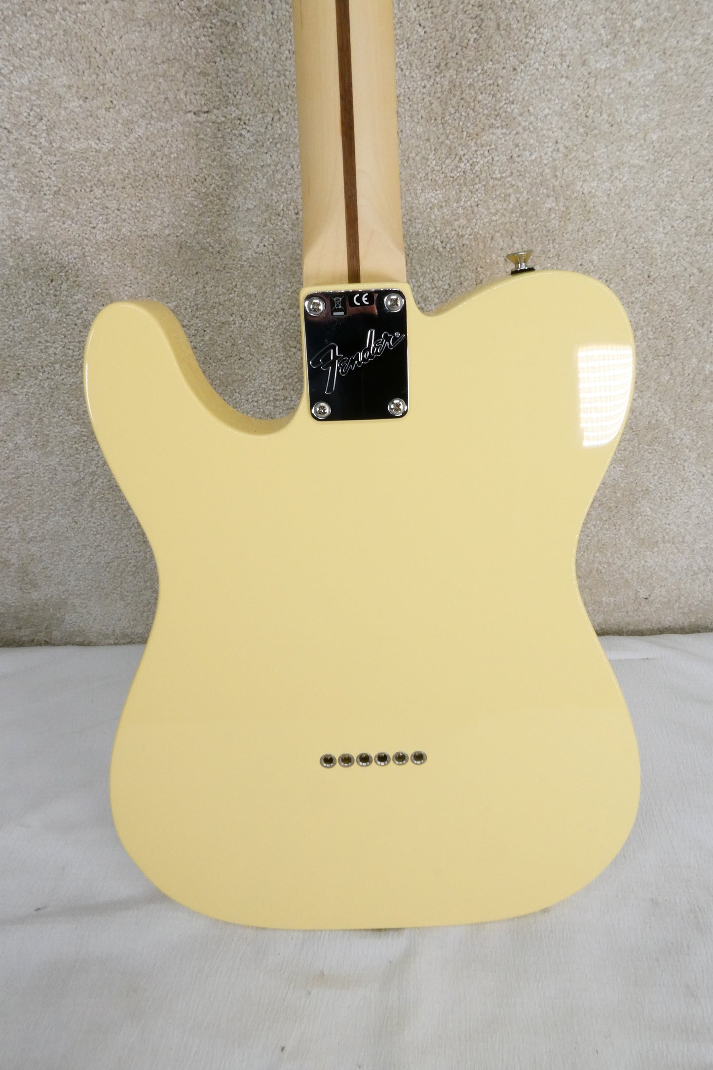Fender Telecaster 2019 Vintage White W/OHSC The only tele you need !
