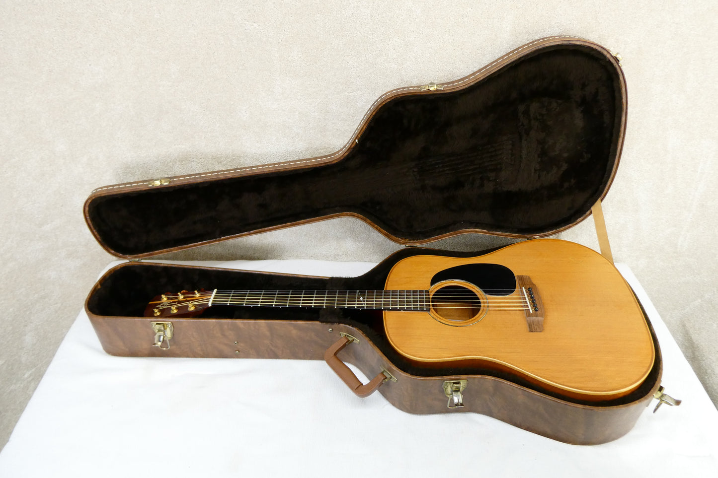 Alvarez Yairi DY-61 w/OHSC