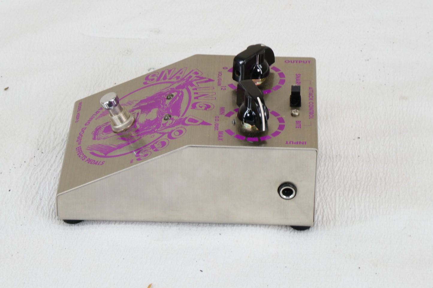 Fuzz Buzz Snarling Dogs