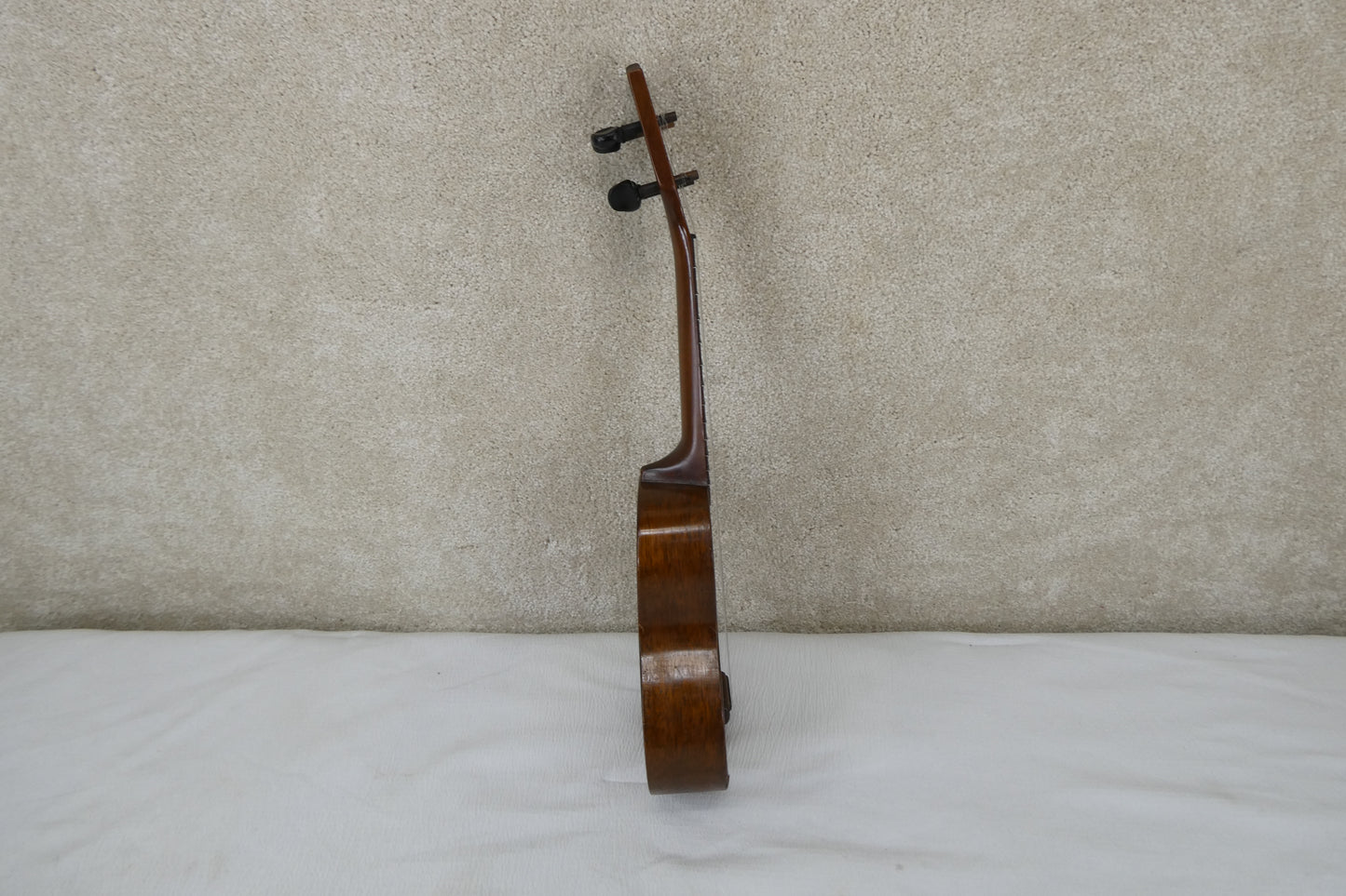 Martin SOPRANO UKE w/ Blk FRICTION PEGS