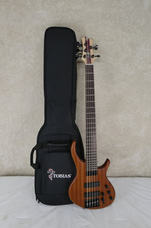 Tobias Killer B V 2025 - Present - Satin Natural