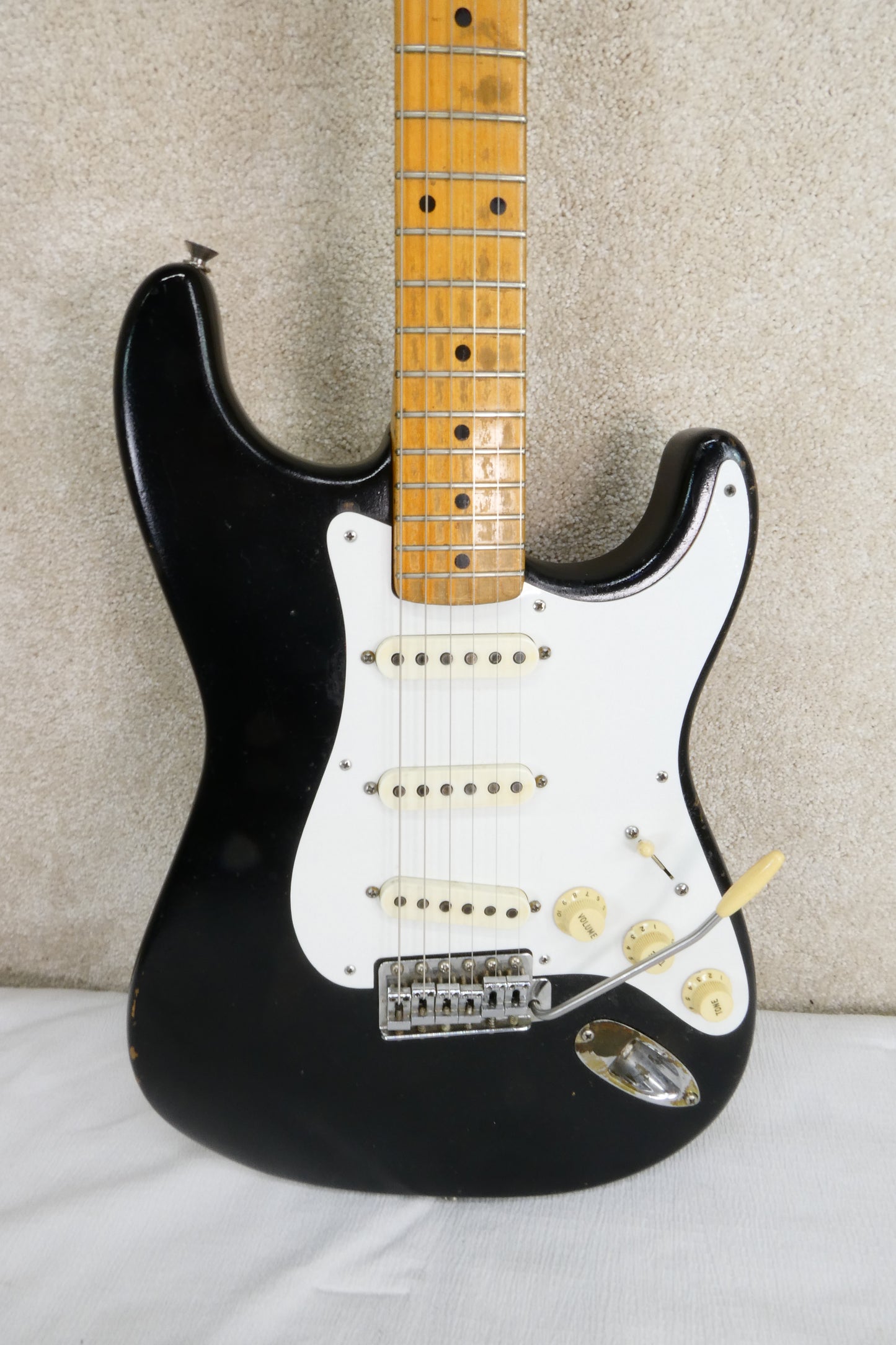 Fender  Stratocaster 1958 - Black Krylon  Newer Tweed Hardshell Case